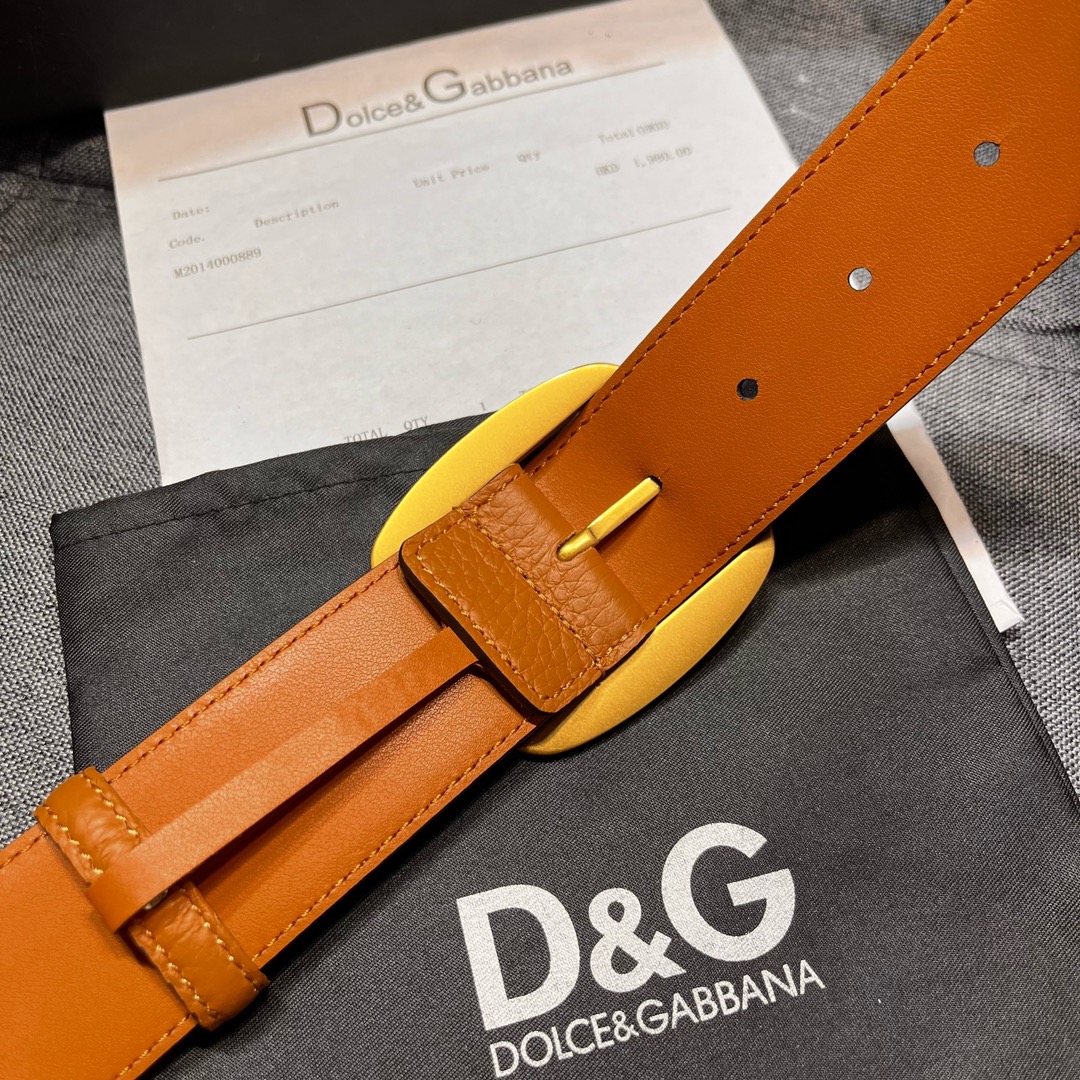    DG。宽.4.0cm  Dolce&Gabbana 新款 Re-Edition 时装秀是一次回归品