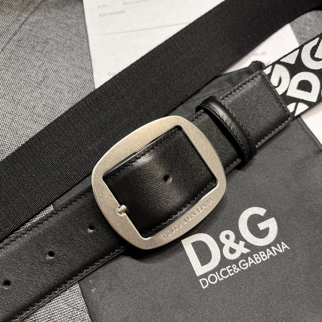     DG。宽.4.0cm  Dolce&Gabbana 新款 Re-Edition 时装秀是一次回归
