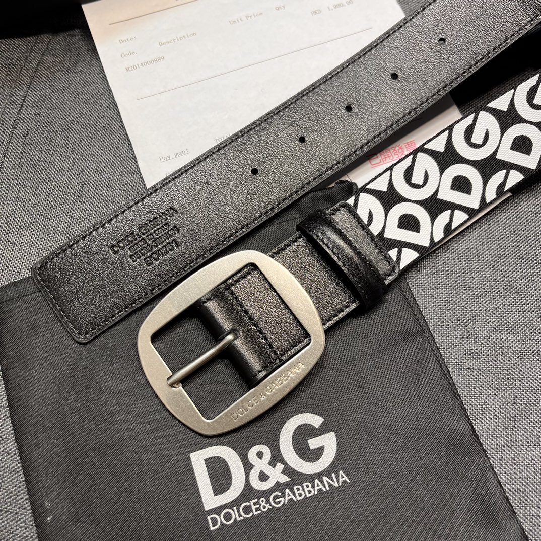     DG。宽.4.0cm  Dolce&Gabbana 新款 Re-Edition 时装秀是一次回归