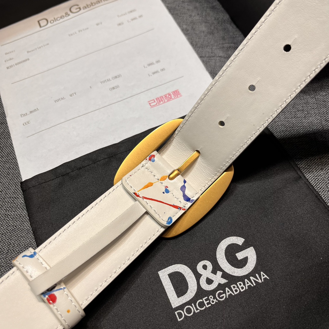   DG。宽.4.0cm  Dolce&Gabbana 新款 Re-Edition 时装秀是一次回归品牌