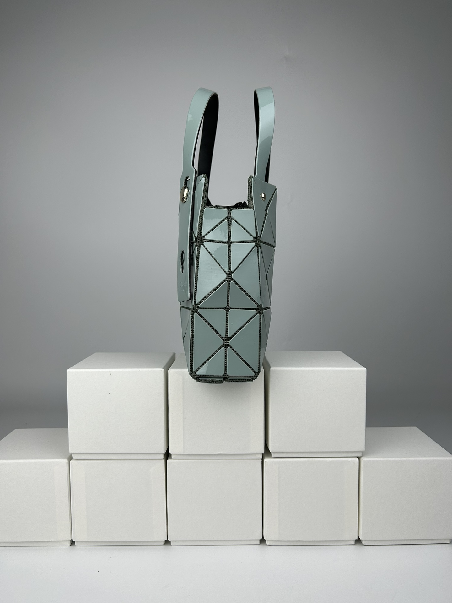 Issey Miyake ～全新的三宅一生 CARAT系列