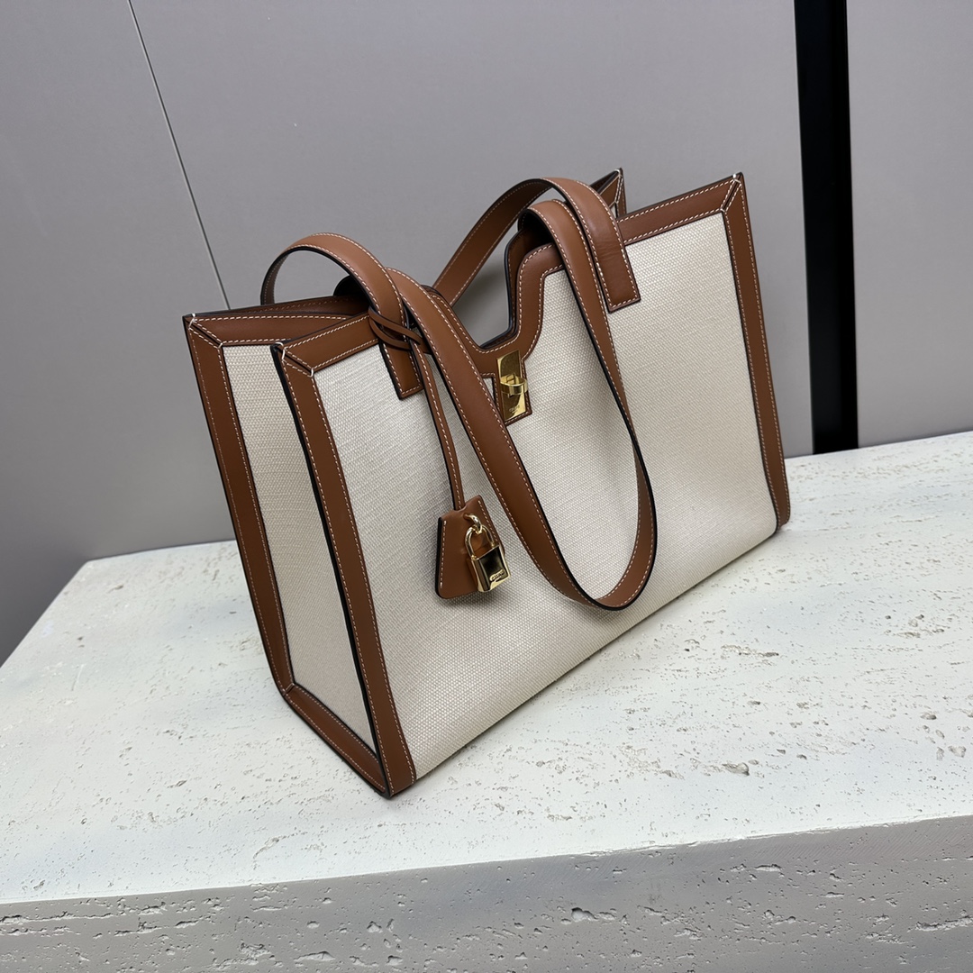 CABAS16光滑牛皮手袋新品15X11X5英寸37X29X12厘米本款型可装下IPAD等平板电脑牛皮革