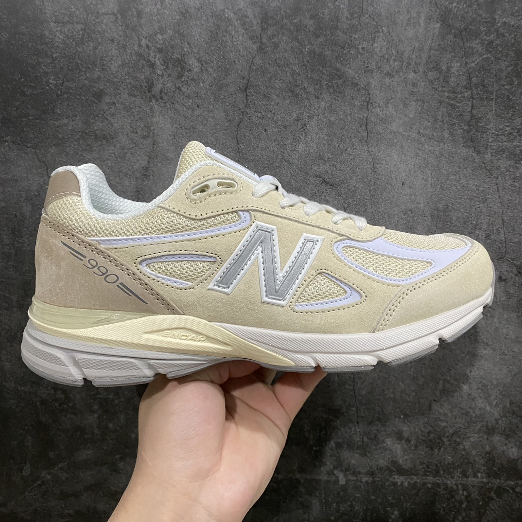 【K版纯原】新百伦New Balance  in USA NB990V4\”Grey Day\”系列美产血统经典复古休闲运动百搭老爹跑步鞋“奶油黄白卡其”U990TE4nn男女鞋半码制n升级原楦原纸版数据开发版型n采用长绒翻毛皮组合网织鞋面材质n4层组合底模精密开发n中底嵌入碳板缓震及后跟嵌入TPU装饰条稳固❗️n致敬经典元祖灰,再续品牌传奇！ 尺码：36 36.5 37 37.5 38 38.5 39 39.5 40 40.5 41.5 42 42.5 43 44 44.5 45-莆田鞋批发中心