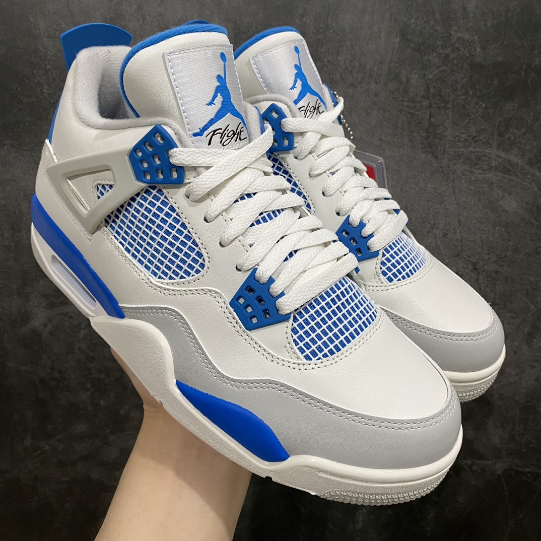 【老DT版】Air Jordan AJ4 Retro 白蓝2012版 308497-105nn老牌AJ大厂出品 原纸板楦头开发原厂特供皮料加持 确保原汁原味 完美呈现四代版型n一比一鞋头弧度高度鞋身弧度 数据细节工艺流程均保持原鞋一致n皮料切割菱角分明 不变形无多余毛边 柔软性质感一致于原鞋原厂织唛标 原厂飞人电绣工艺 后跟定型进口港宝加持 自然饱满 全鞋荧光划线卡点 追求极致完美 每一双都是工艺品 多重QC质检 超越公司货的品控标准 实实在在的免检产品  尺码：40 40.5 41 42 42.5 43 44 44.5 45 46 47.5-莆田鞋批发中心