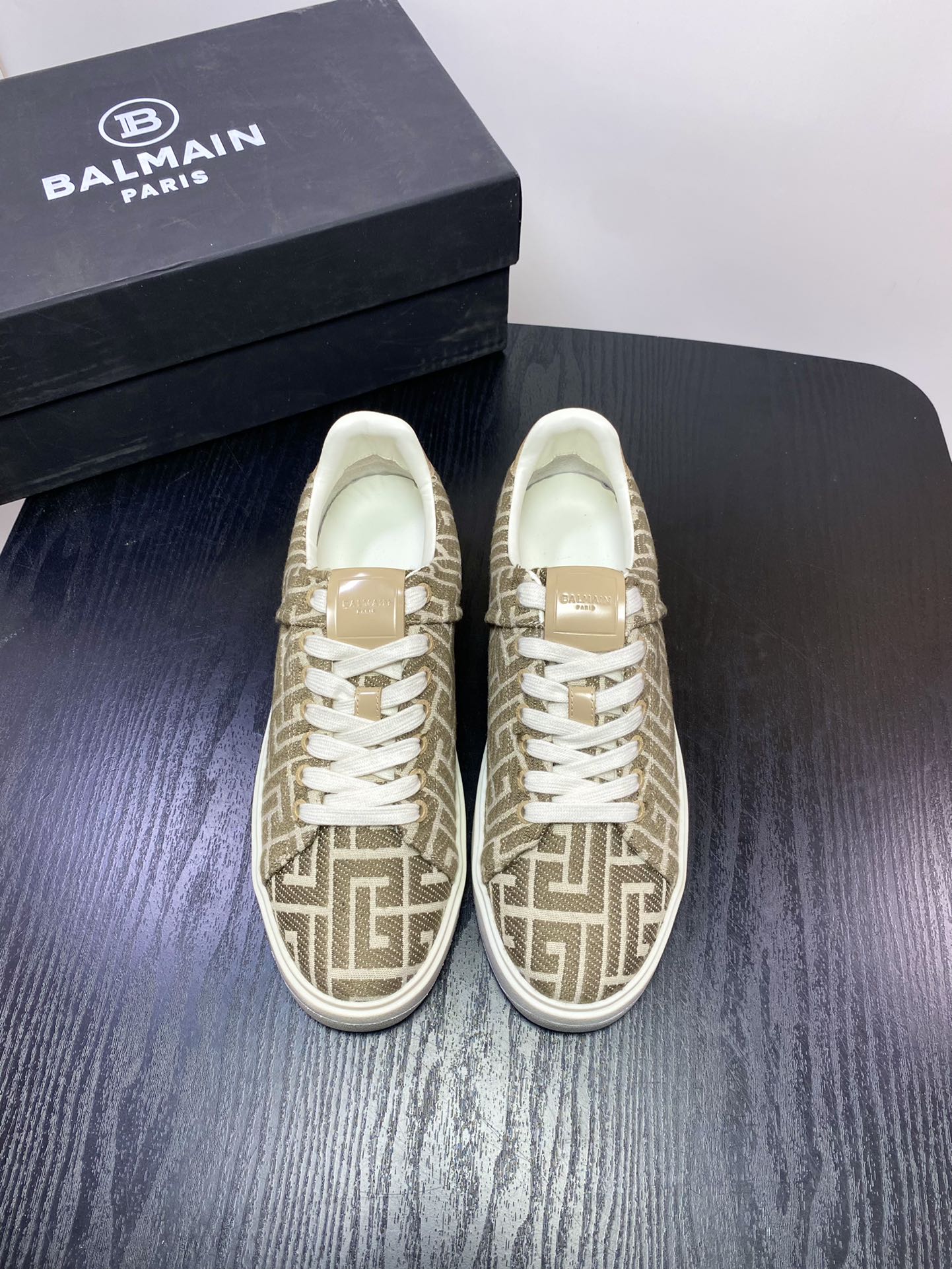 Zapatillas sin cordones BALMAIN para hombre, sincronizadas con mostradores, piel de vaca importada con parte …