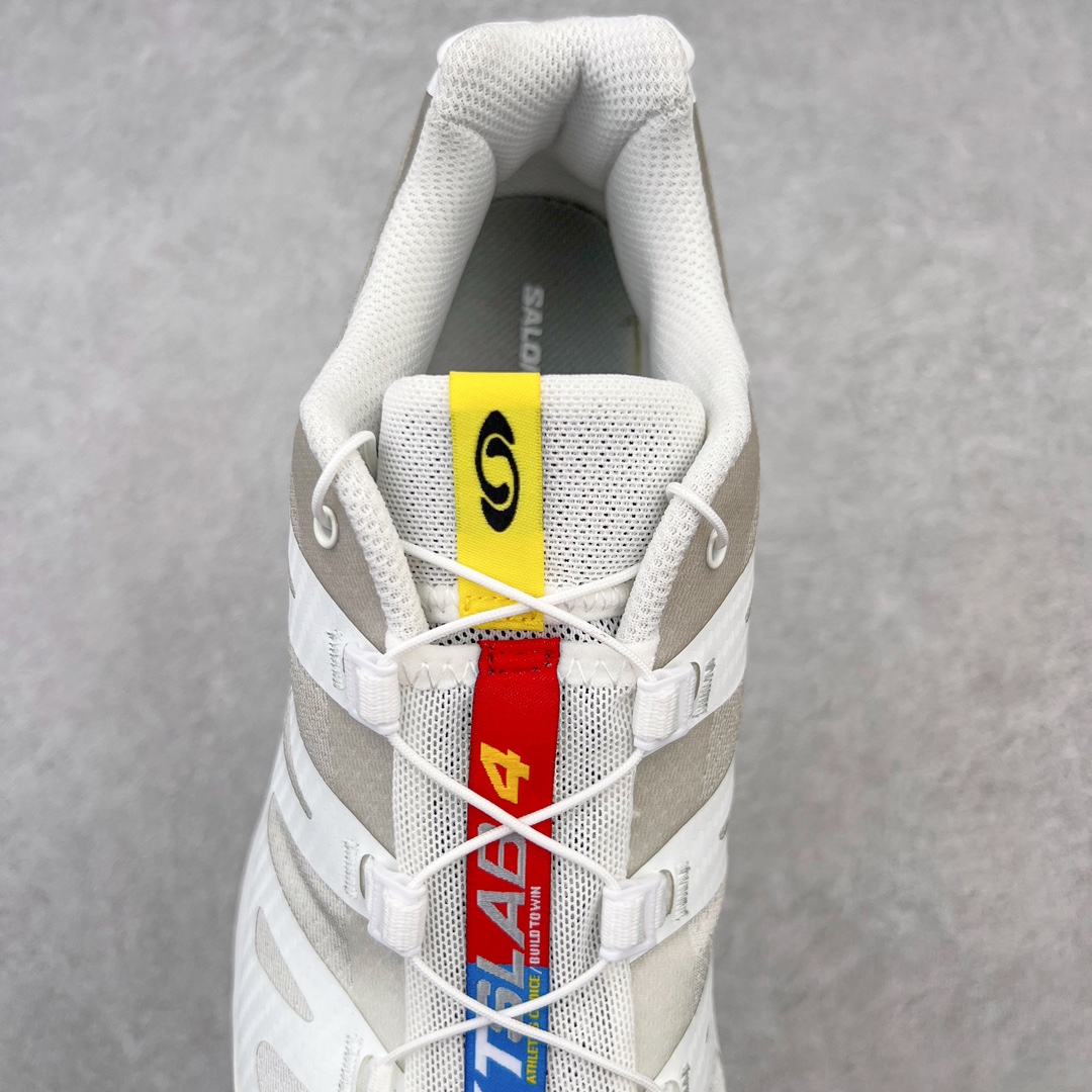 图片[5]-＃GX/绿X Salomon XT-4 OG Advanced 萨洛蒙系列低帮城市越野机能透气休闲运动鞋 鞋舌处附有迷你网眼袋收纳鞋绳以及下方的多色 Logo 标签 接着搭载奶油色 ACS 技术中底以及金色 TPU 塑料部件提升鞋款耐用性 中底与鞋面之间饰有海蓝色条状细节有效增添鞋款层次 最后应用黑色 Contragrip Chevron 外底完成鞋款设计 这次配色颇为高调 两款配色均以绚丽的渐变设计呈现 一款以粉紫渐变主打 另一款以黄绿渐变呈现 视觉效果相当吸睛 鞋面的使用玻璃纤维覆盖物加固 并通过细绳扣系带系统进行锁定 Salomon 的品牌logo 出现在脚后跟和前掌部位 中底虽然偏薄 但非常耐用 与模压塑料ACS 框架以及致密AC2 Muscle 鞋底单元结合 能够提供出色的支撑力和缓冲性 尺码：36 36.5 37.5 38 38.5 39 40 40.5 41 42 42.5 43 44 44.5 45-选品中心