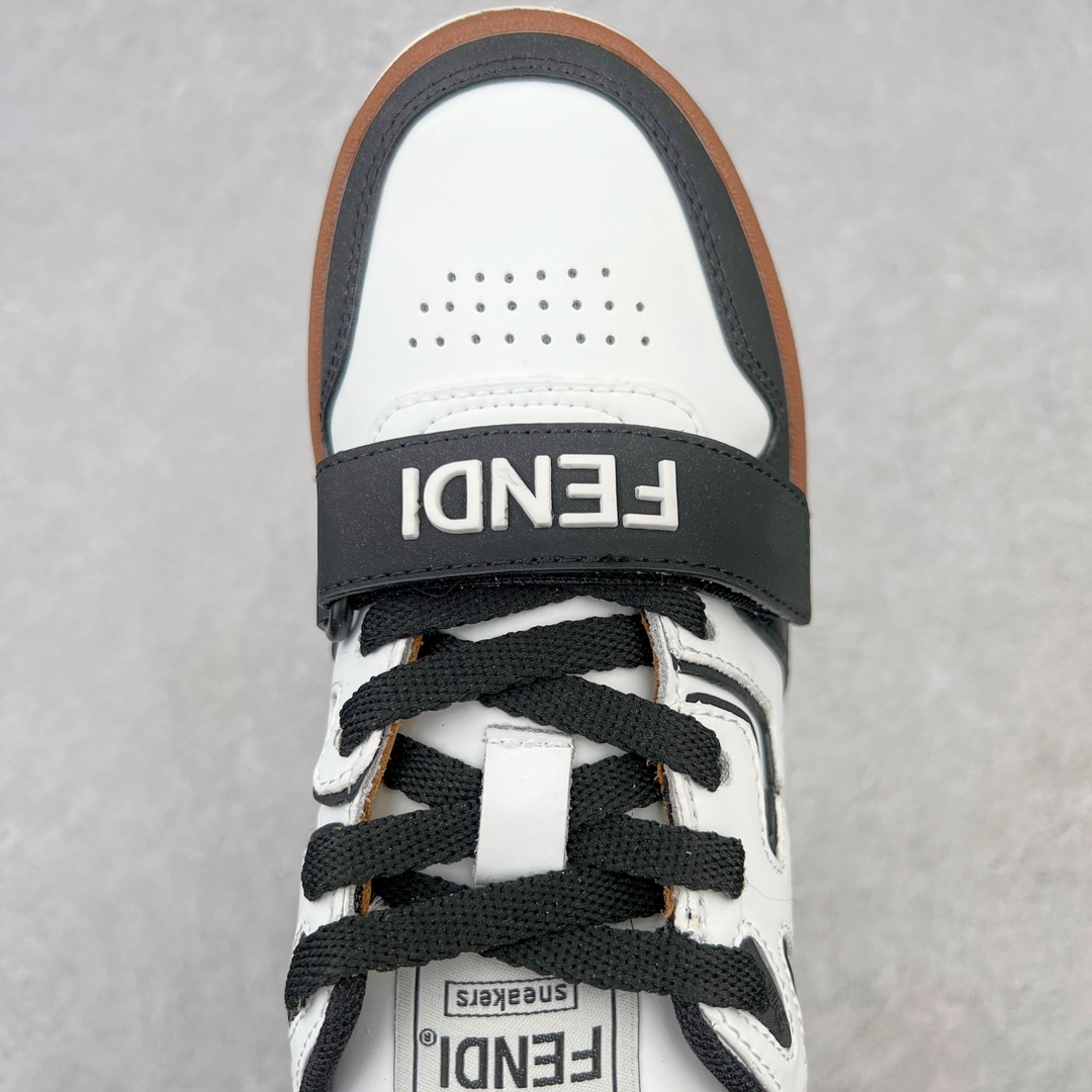 图片[4]-＃S版纯原 FENDI 芬迪 Match sneaters低帮运动鞋 独家定制 全身20几个细节点全部做到一致还原 吊打市面所有版本 独家原装套装配件官方同源 渠道原装订单 全套专柜包装物及配件#鞋底嵌入核心防伪芯片感应装置 FENDI芬迪match最新爆款情侣款运动鞋板鞋原版购入 高工艺无缝细空胶技术 贴楦误差0.05mm,鞋底采用固特异内外锁死工艺 最大限度弯折永不开胶 原鞋一致效果环保无味 鞋面采用麂皮和皮革拼接组合 logo内里采用毛巾绒里 上脚超级柔软 轻便 舒适搭配卫衣 尺码：35 36 37 38 39 40 41 42 43 44 45-选品中心