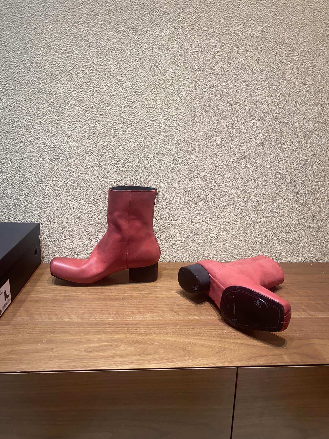 2023 UMA WANG Pig Nose Ballet Boots: Sophisticated, Soft, and Versatile - 图片 3