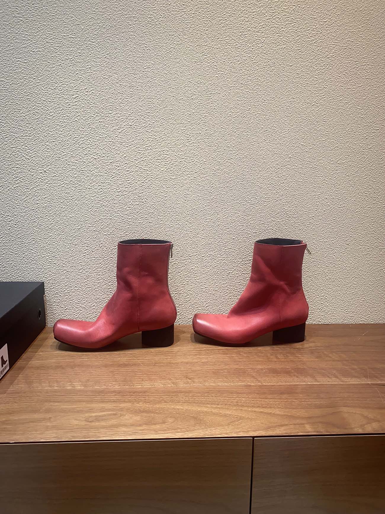 2023 UMA WANG Pig Nose Ballet Boots: Sophisticated, Soft, and Versatile - 图片 6