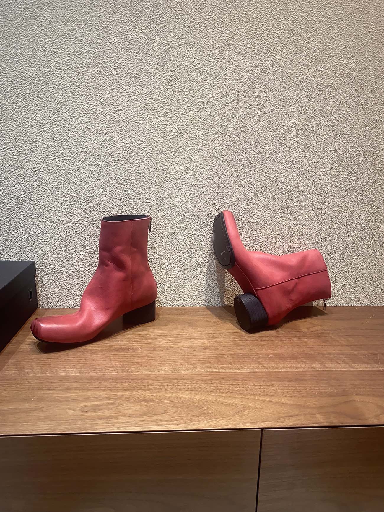 2023 UMA WANG Pig Nose Ballet Boots: Sophisticated, Soft, and Versatile - 图片 4
