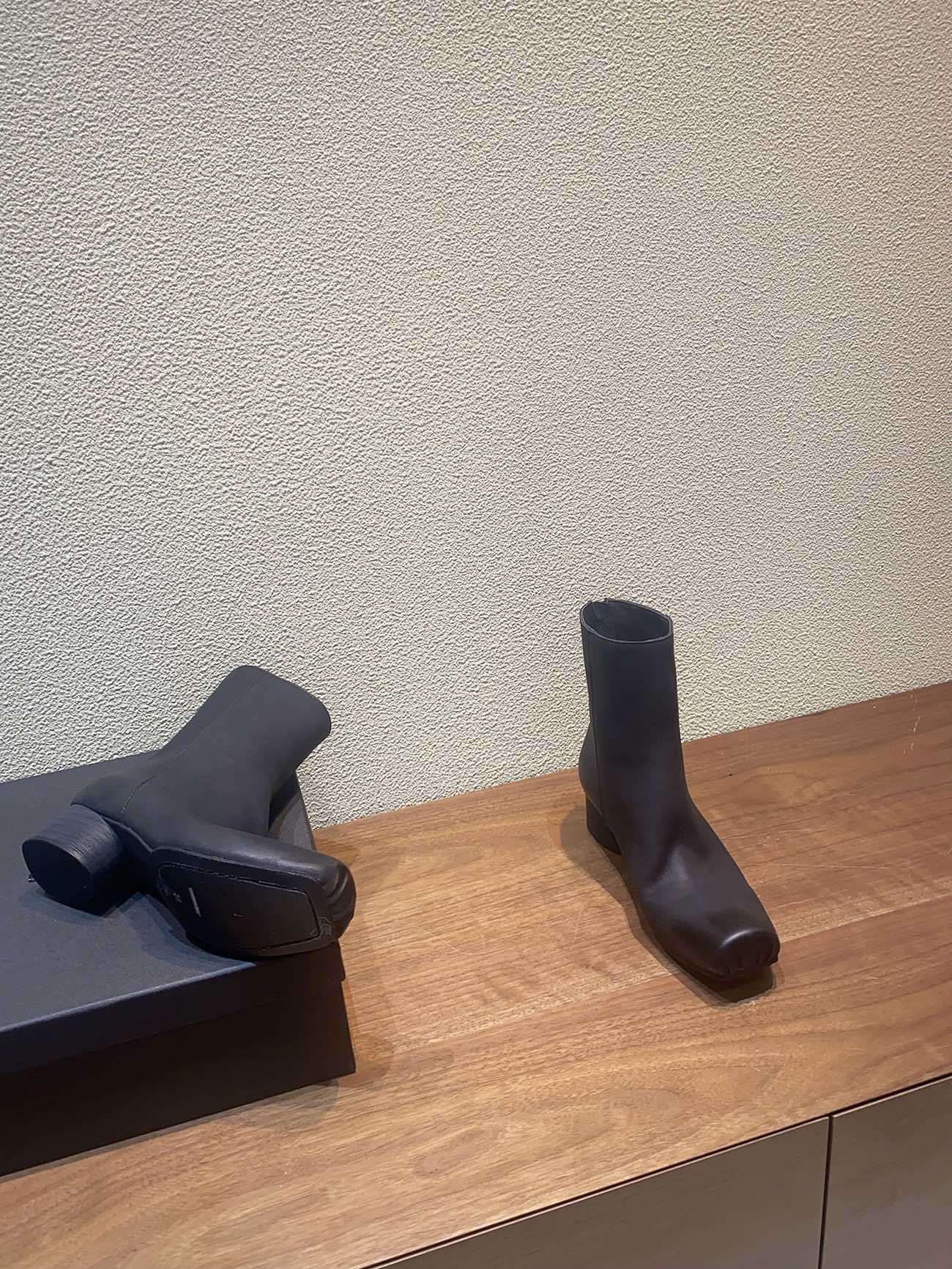 2023 UMA WANG Pig Nose Ballet Boots: Sophisticated Style with Imported Soft Leather - 图片 6