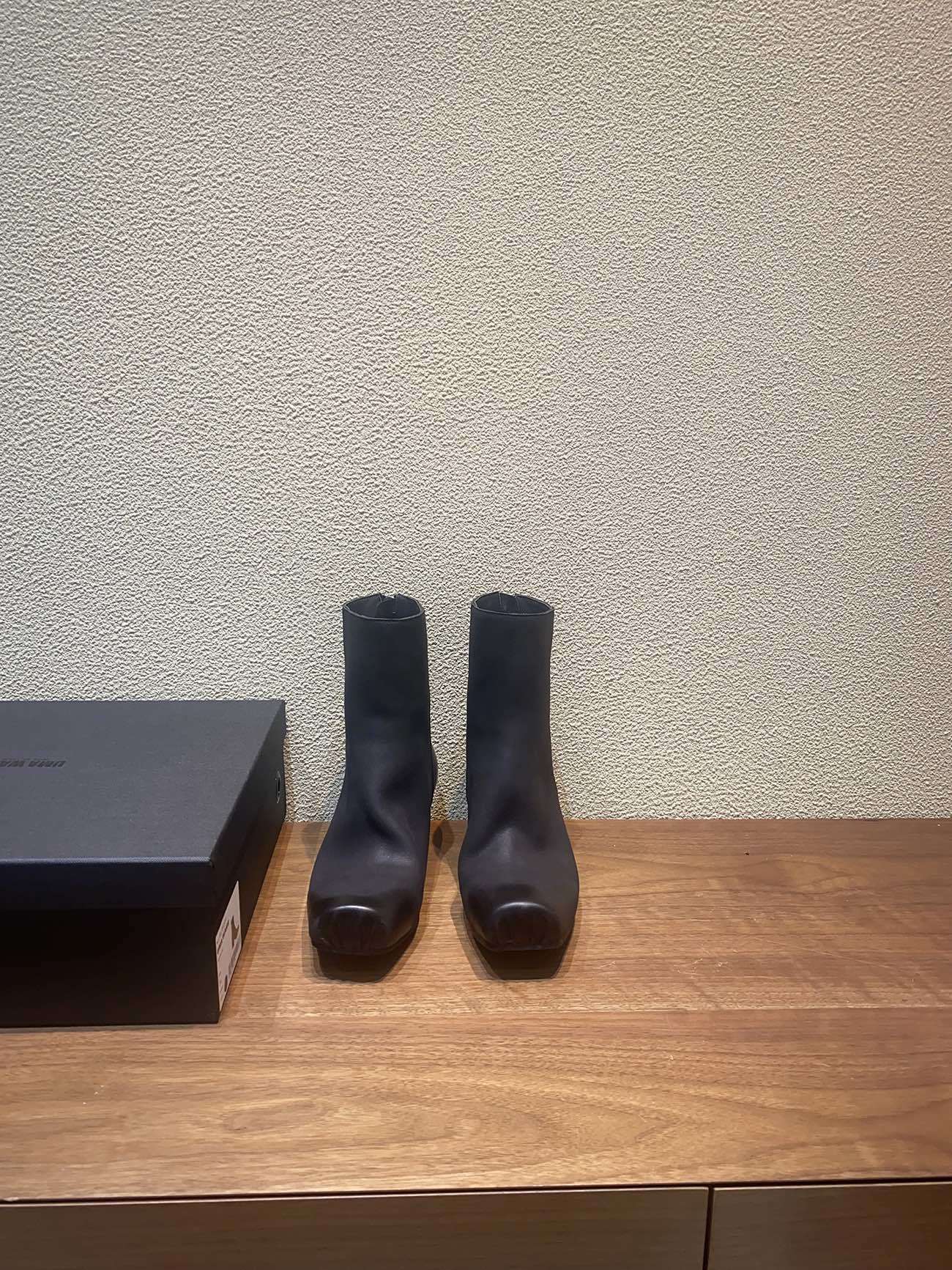 2023 UMA WANG Pig Nose Ballet Boots: Sophisticated Style with Imported Soft Leather - 图片 4