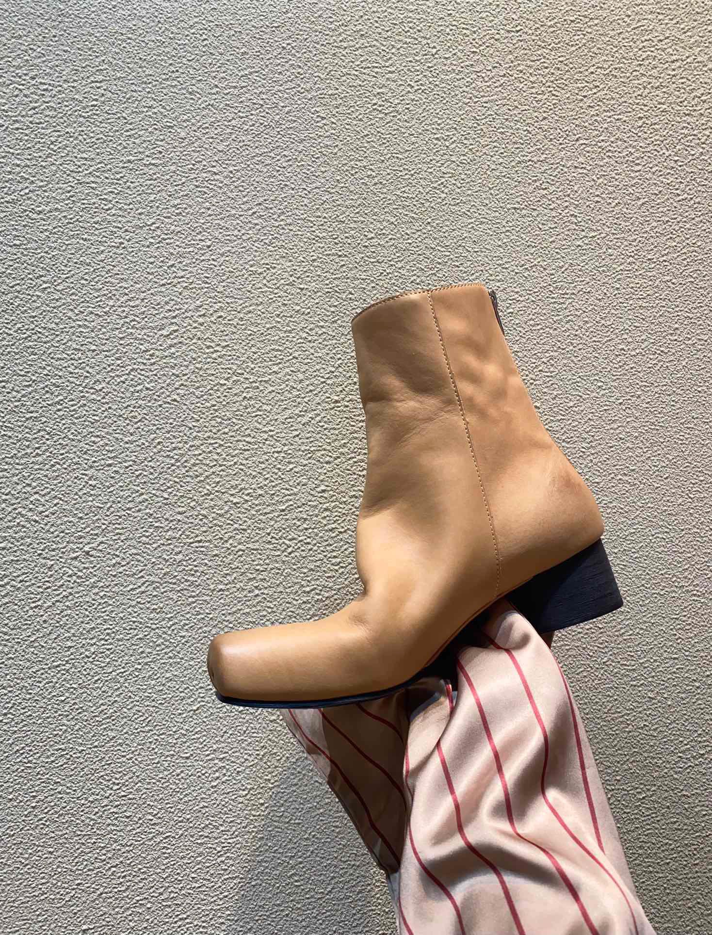 2023 UMA WANG Pig Nose Ballet Boots: Elegant and Versatile Leather Shoes - 图片 9