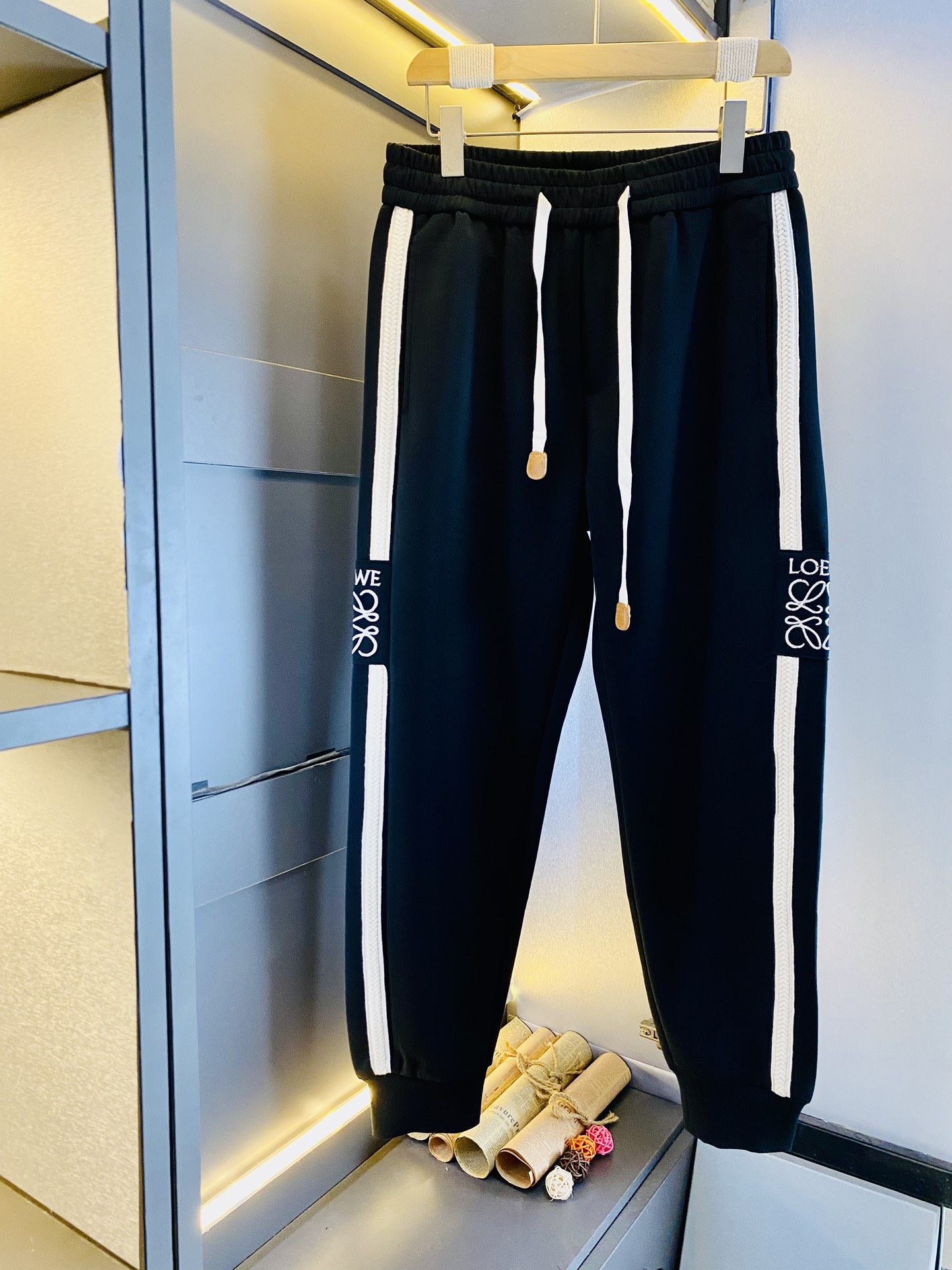 Loewe Clothing Pants & Trousers sell Online
 Fall/Winter Collection Casual