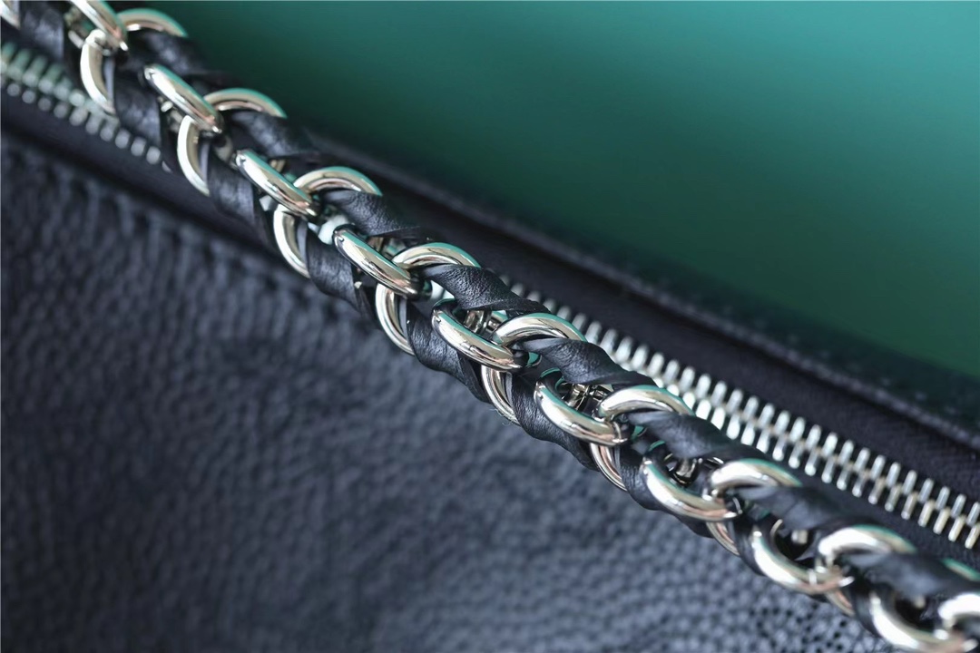 BAIA Medium Handbag - Bag 8