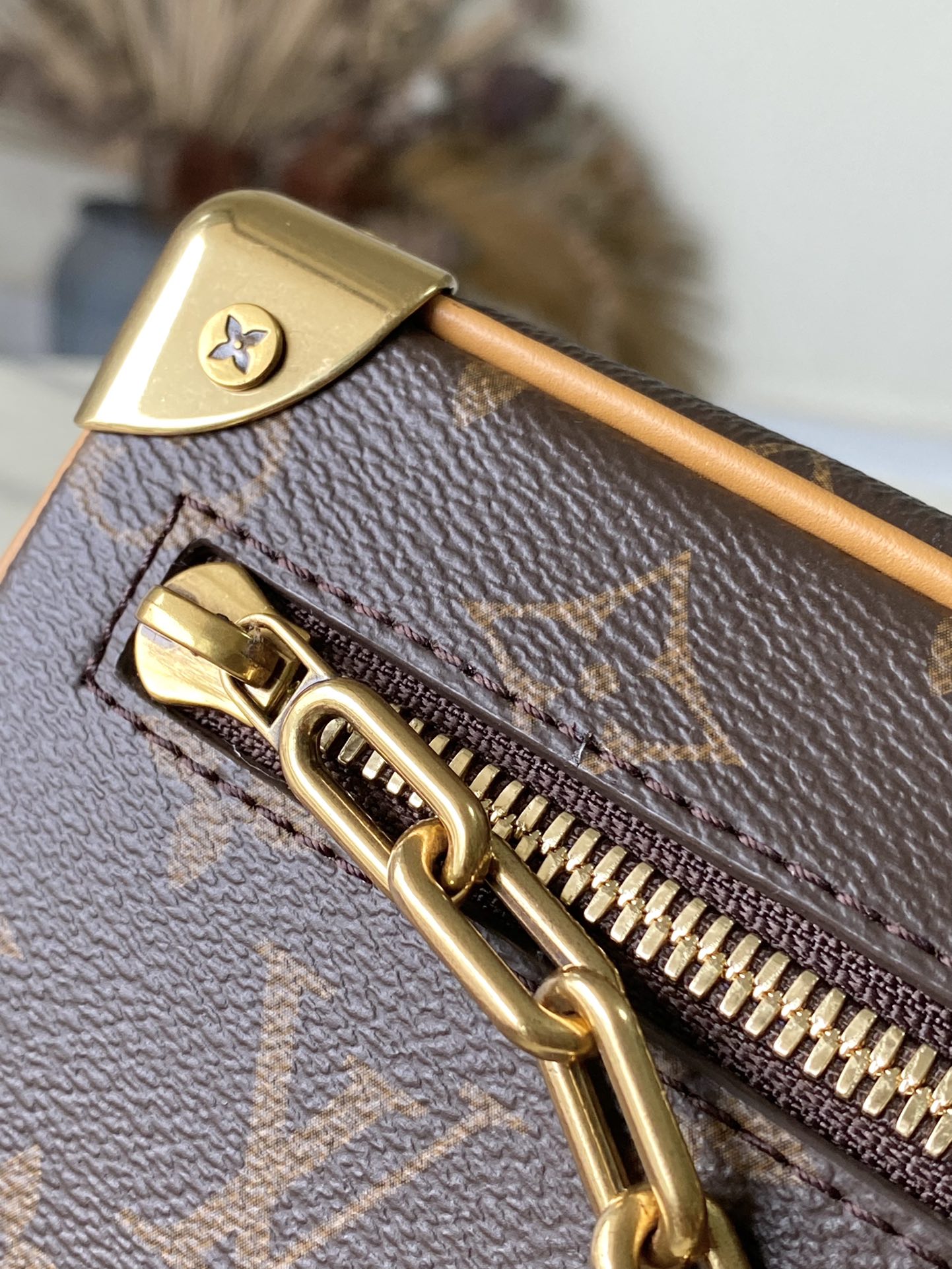 A piece like this definitely deserves a spot in your bag collection - Bag 5