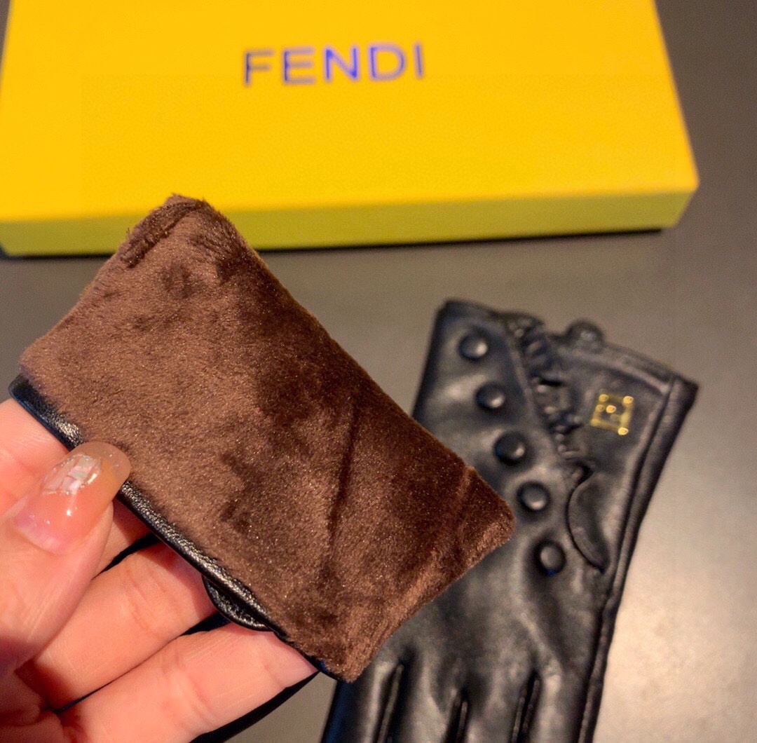 芬迪FENDI2023秋冬斜纹双FF原版五金一级单皮手套手机触屏值得对比同款不同品质秒杀市场差产品进口一