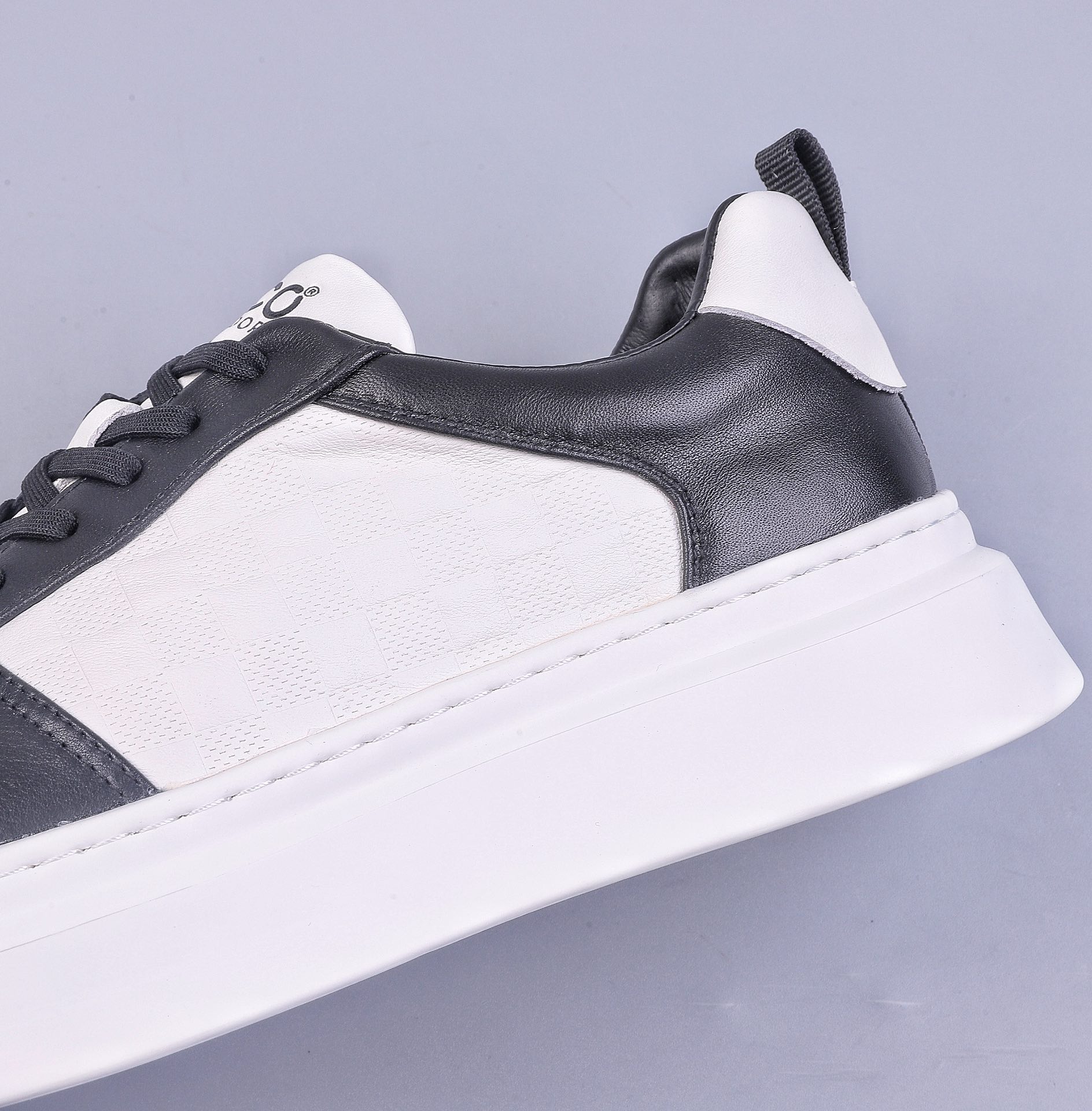 Ecco 2023 new breathable casual fashion white shoes popular with celebrities and internet celebrities