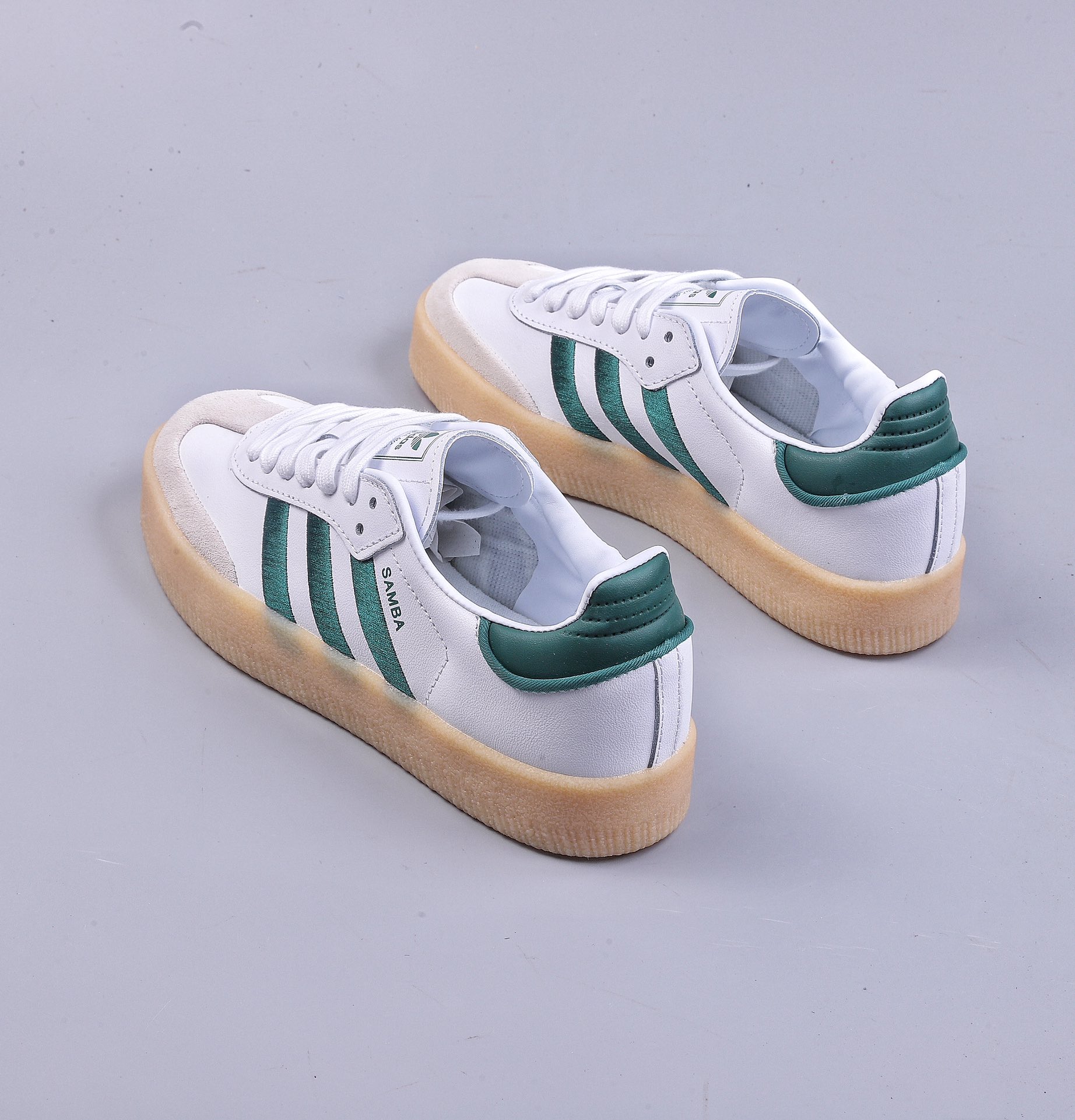 Adidas Samba VEGAN versatile single item this sports shoe ID0440