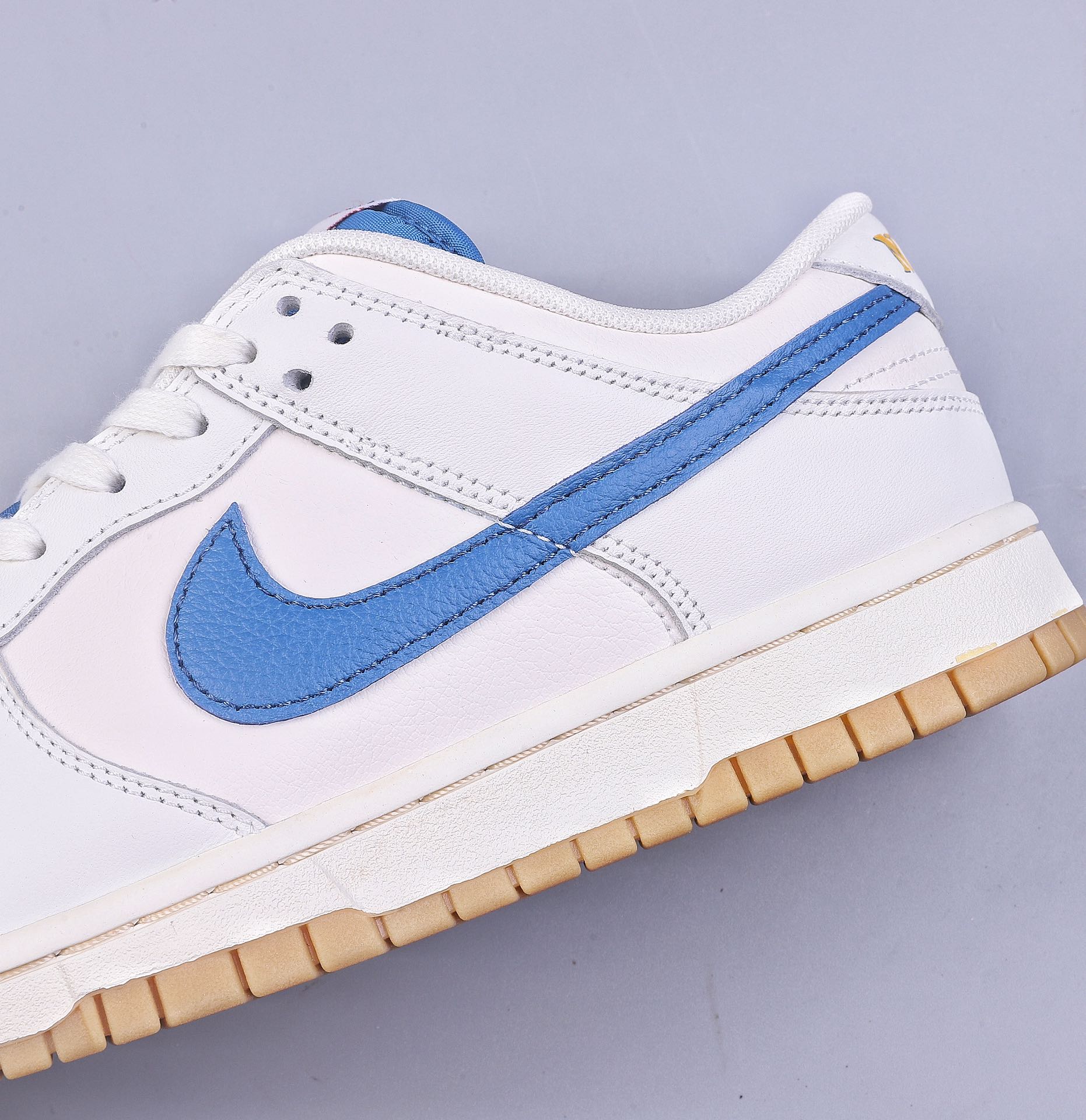 GT Nike SB Dunk Low Sail Blue Milk Blue DX3198-133