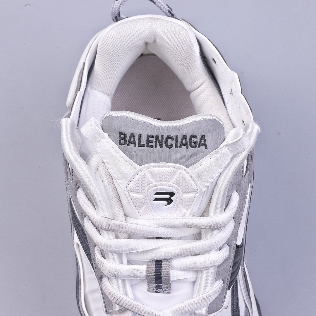 OK New BALENCIAGA-Runner 7.0 passes the overflow test