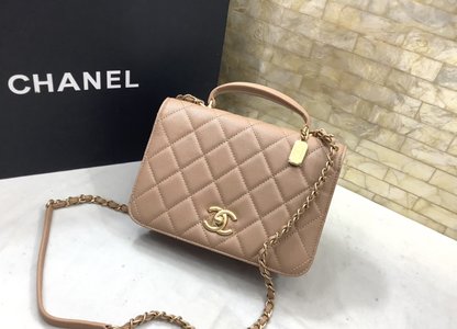 Chanel Handbags Crossbody & Shoulder Bags Lychee Pattern Cowhide Fall/Winter Collection Vintage