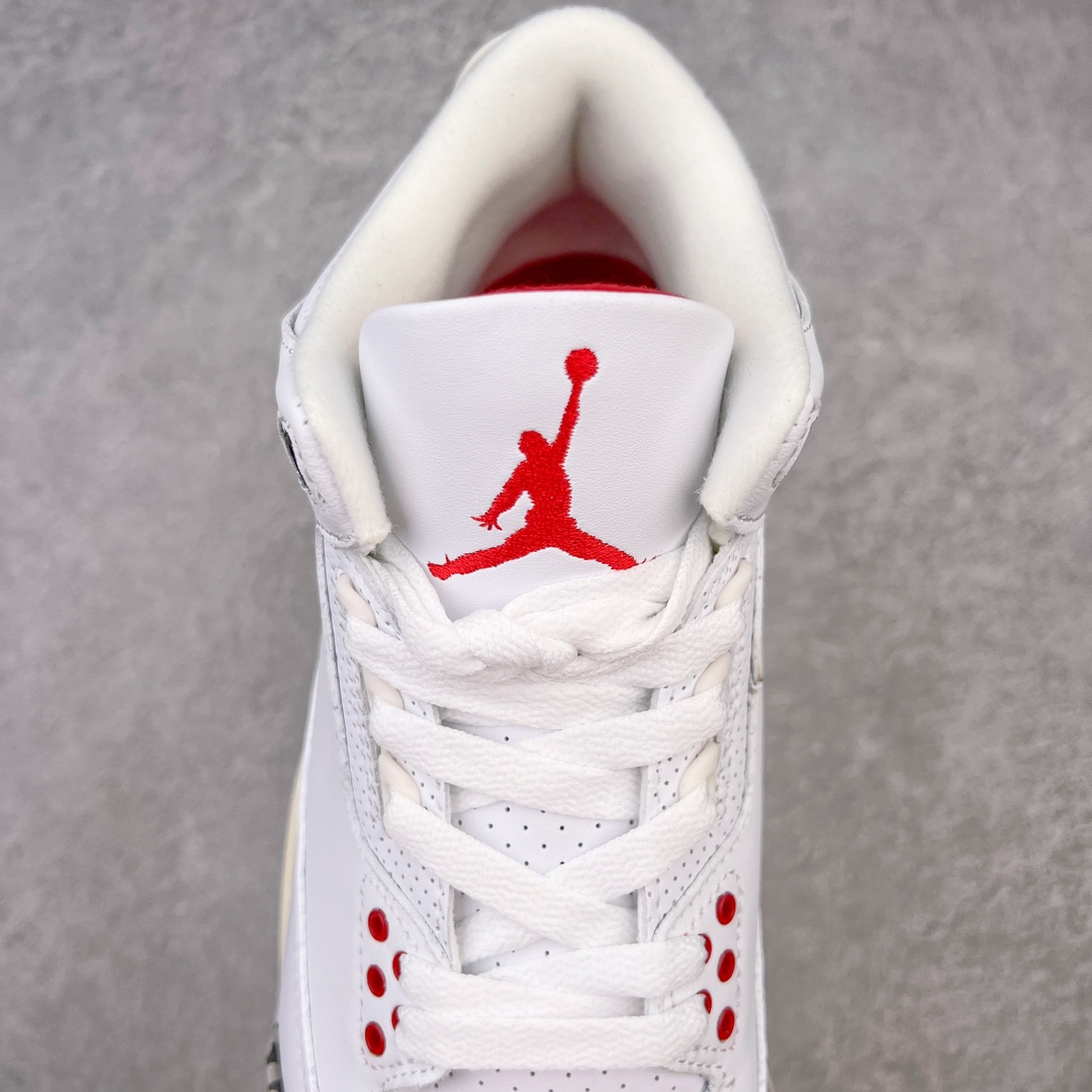 图片[5]-＃PB福利特价 Air Jordan AJ3 Retro 市场中端王者 全套原纸板楦头开发 原厂大底磨具加持立体防滑纹理 原装可视Air Sole气垫 原汁原味最完美的三代版型 唯一正确鞋头趴度弧度高度鞋身腰线 此版本只针对中端市场 皮料材质有所更替 其他数据细节工艺流程均保持一致 绝不口嗨 细节品控鞋型随意秒杀市面3XX 4XX 原厂TPU后跟饰片 正确内里反口里网布 皮料菱角分明不变形无多余毛边 正确手工大底描漆拉丝 市场唯一原厂鞋扣模具 原厂织唛标 原厂飞人电绣工艺 尾指中部跳三针 独家绑鞋带手法 印刷中底布 四线拉帮 米色美纹纸贴合固定 进口港宝加持 后跟自然饱满 全鞋荧光划线卡点 追求极致完美 每一双都是工艺品 多重QC质检 超越公司货的品控标准 实实在在的免检产品 尺码：40 40.5 41 42 42.5 43 44 44.5 45 45.5 46 47.5-选品中心