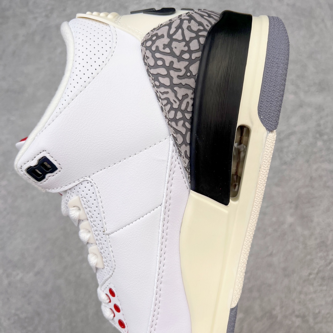 图片[7]-＃PB福利特价 Air Jordan AJ3 Retro 市场中端王者 全套原纸板楦头开发 原厂大底磨具加持立体防滑纹理 原装可视Air Sole气垫 原汁原味最完美的三代版型 唯一正确鞋头趴度弧度高度鞋身腰线 此版本只针对中端市场 皮料材质有所更替 其他数据细节工艺流程均保持一致 绝不口嗨 细节品控鞋型随意秒杀市面3XX 4XX 原厂TPU后跟饰片 正确内里反口里网布 皮料菱角分明不变形无多余毛边 正确手工大底描漆拉丝 市场唯一原厂鞋扣模具 原厂织唛标 原厂飞人电绣工艺 尾指中部跳三针 独家绑鞋带手法 印刷中底布 四线拉帮 米色美纹纸贴合固定 进口港宝加持 后跟自然饱满 全鞋荧光划线卡点 追求极致完美 每一双都是工艺品 多重QC质检 超越公司货的品控标准 实实在在的免检产品 尺码：40 40.5 41 42 42.5 43 44 44.5 45 45.5 46 47.5-选品中心