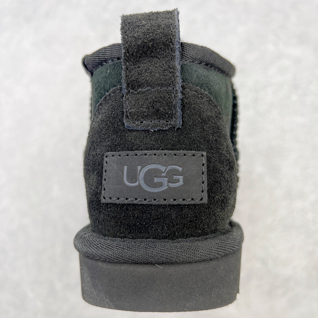 图片[8]-＃GX UGG 6109 经典秋冬羊皮毛一体雪地靴 全鞋采用ZP同厂 隆丰A级澳洲进口羊皮毛一体 品牌代工厂生产线 完全遵循ZP工艺流程 代工厂原厂版师 秉承无原鞋不开发选择 注重每一处细节 市面最正版型 TREADLITE\\\”轻翼\\\”科技外底 轻便/耐用/柔韧/桩型【售后郑重承诺】一个月内若出现重大脱胶/断底等质量问题 直接为您换新！尺码：35 36 37 38 39 40-选品中心