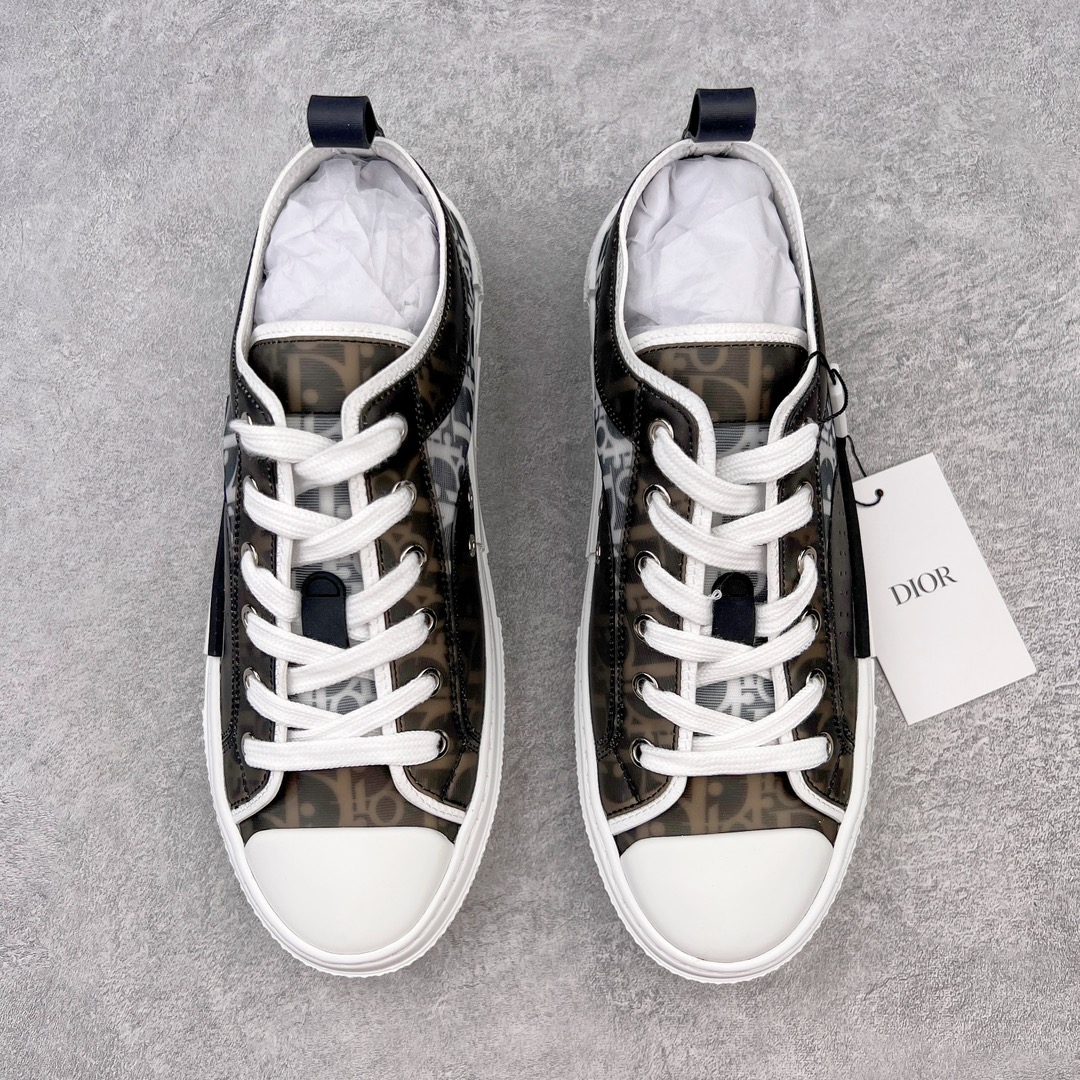 图片[2]-零售💰410 ＃零售版 Dior B23 Oblique Low Top Sneakers 迪奥“CD重影”系列 东莞纯原 原版购入再次全新升级 全鞋细节到材料到包装大幅度提升改正 市面最强版本 可对比 历史最高FK （全套原版一致配件包装）羊皮贴底拉帮 原装耐弯折耐高温EVC饰片材质 迄今为止唯一原装版本 采用原厂科技面料 无色差问题 随意对比公司 鞋面网纱一比一打样开发 原版一致大底 正确后跟弧度 后尾巴双针走线 完美楦形 尺码：35 36 37 38 39 40 41 42 43 44 45 46 编码：Wby4936010-运动鞋