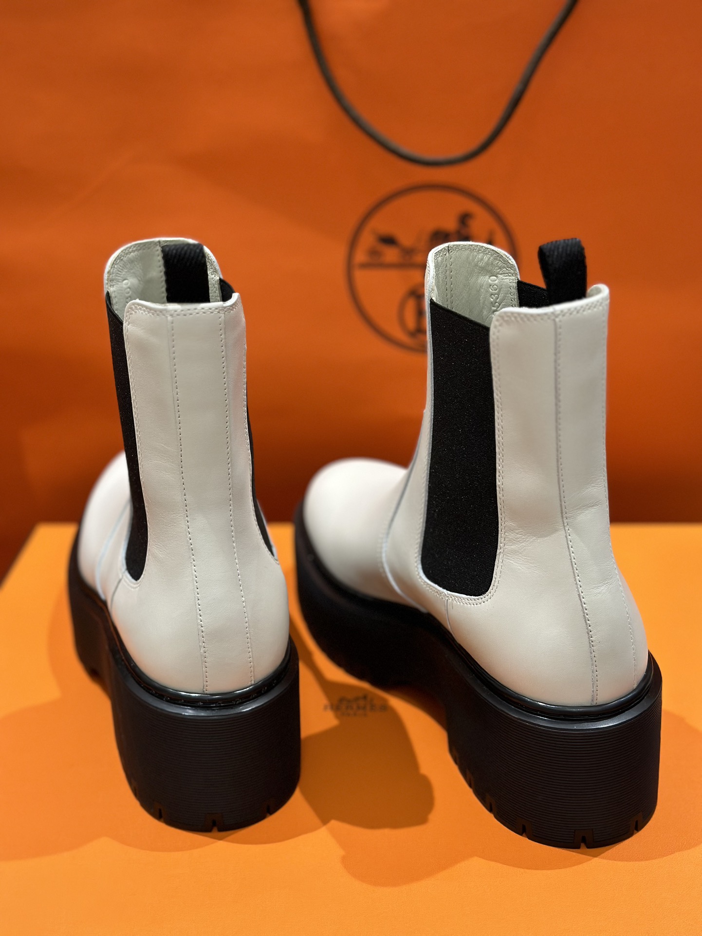 Best Designer Replica
 Hermes Boots Black White Calfskin Cowhide Fall/Winter Collection