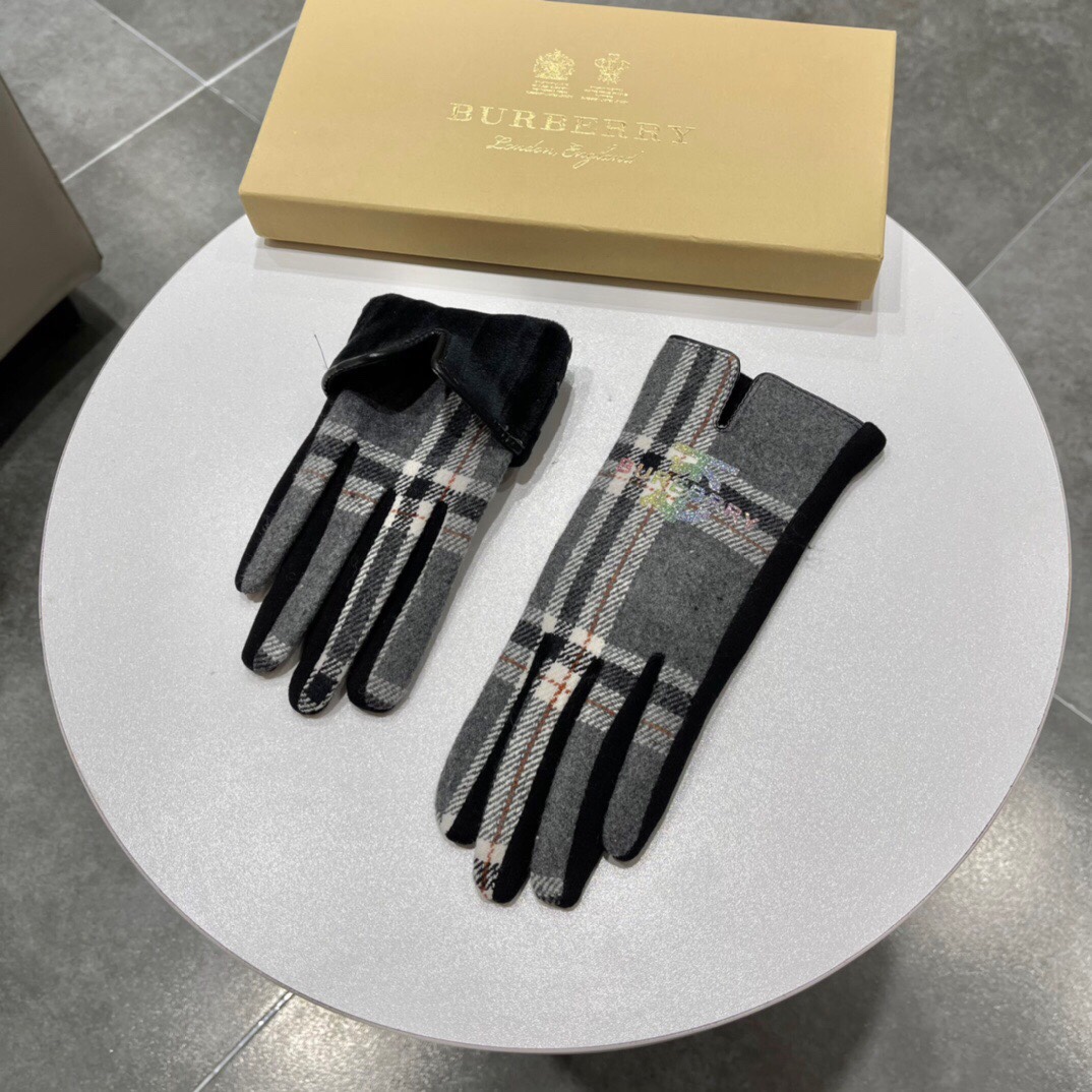 巴宝莉BURBERRY专柜新品羊毛手套时尚手套秋冬保暖加绒内里经典格子上手超舒适柔软百搭均码