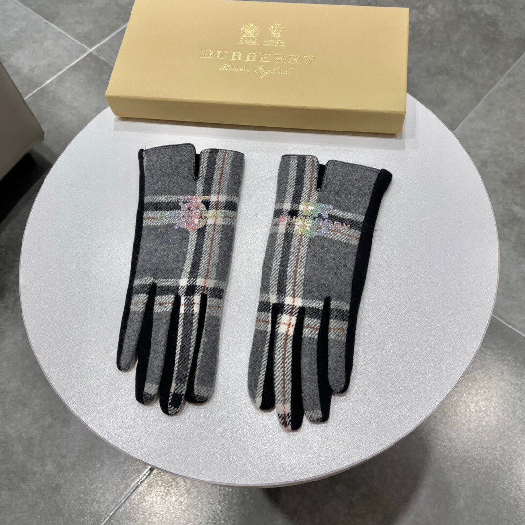 巴宝莉BURBERRY专柜新品羊毛手套时尚手套秋冬保暖加绒内里经典格子上手超舒适柔软百搭均码