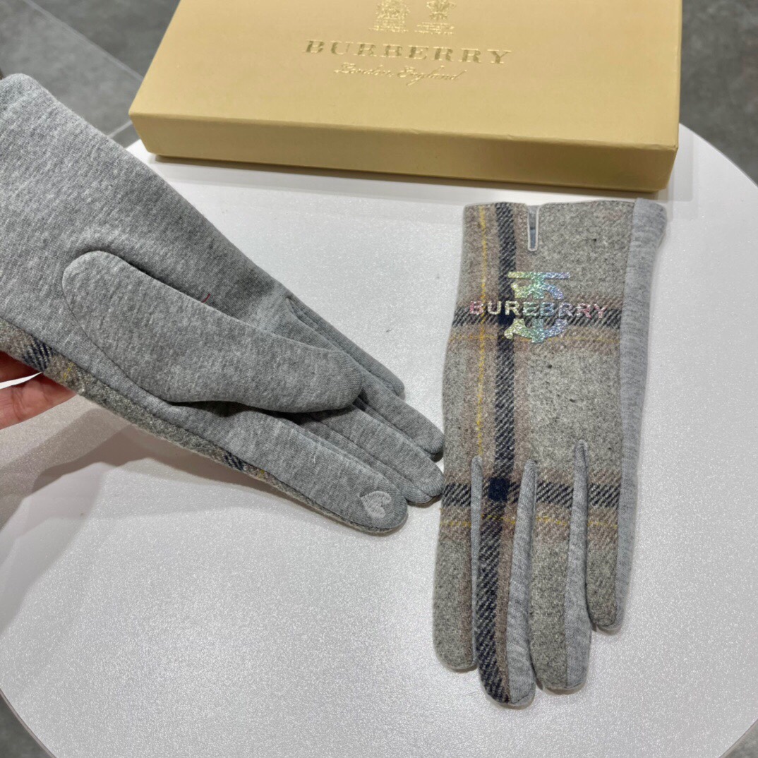 巴宝莉BURBERRY专柜新品羊毛手套时尚手套秋冬保暖加绒内里经典格子上手超舒适柔软百搭均码