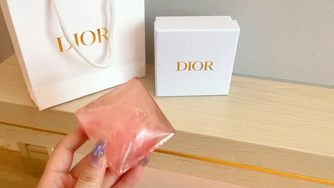 Miss Dior Rose Bath Soap - Comprehensive