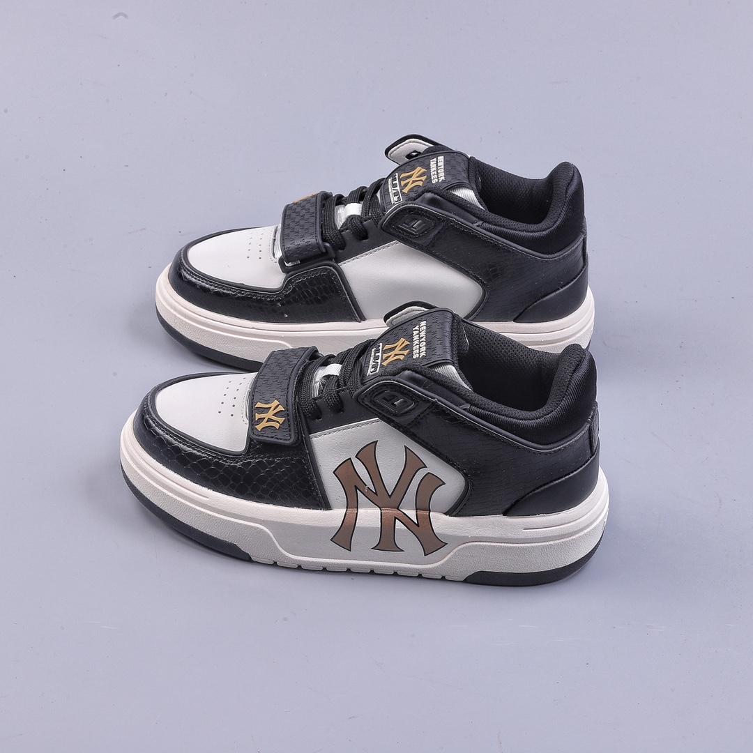 MLB Chunky Liner Basic New York Yankees Mid-cut Dad Shoes