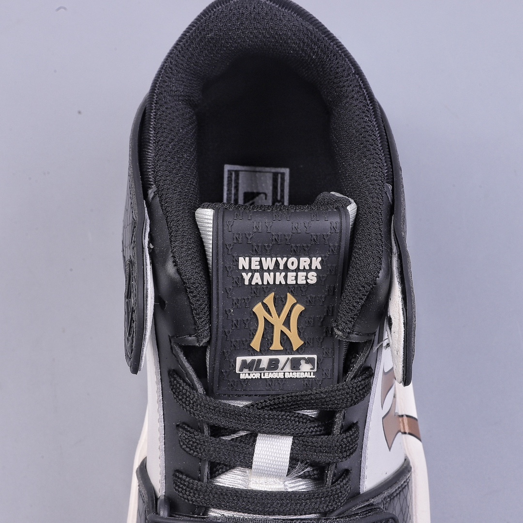 MLB Chunky Liner Basic New York Yankees Mid-cut Dad Shoes