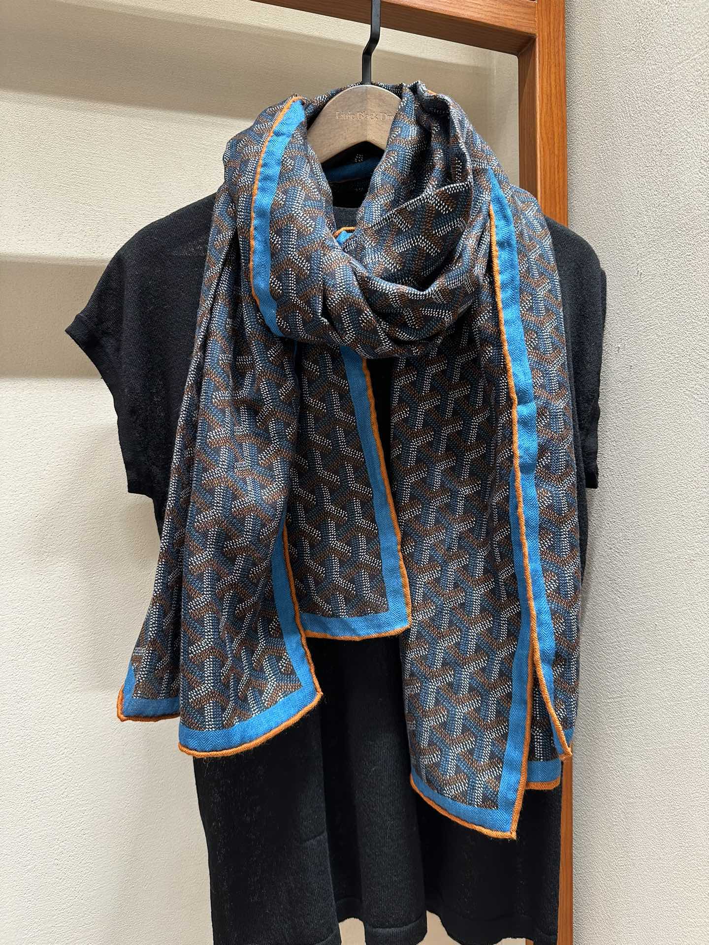 💟补单上新❤️经典大气 永不出错的一个款式 重磅来袭❤️ 强烈推荐🧱Goya 丝绒长巾 【高端双面同色】