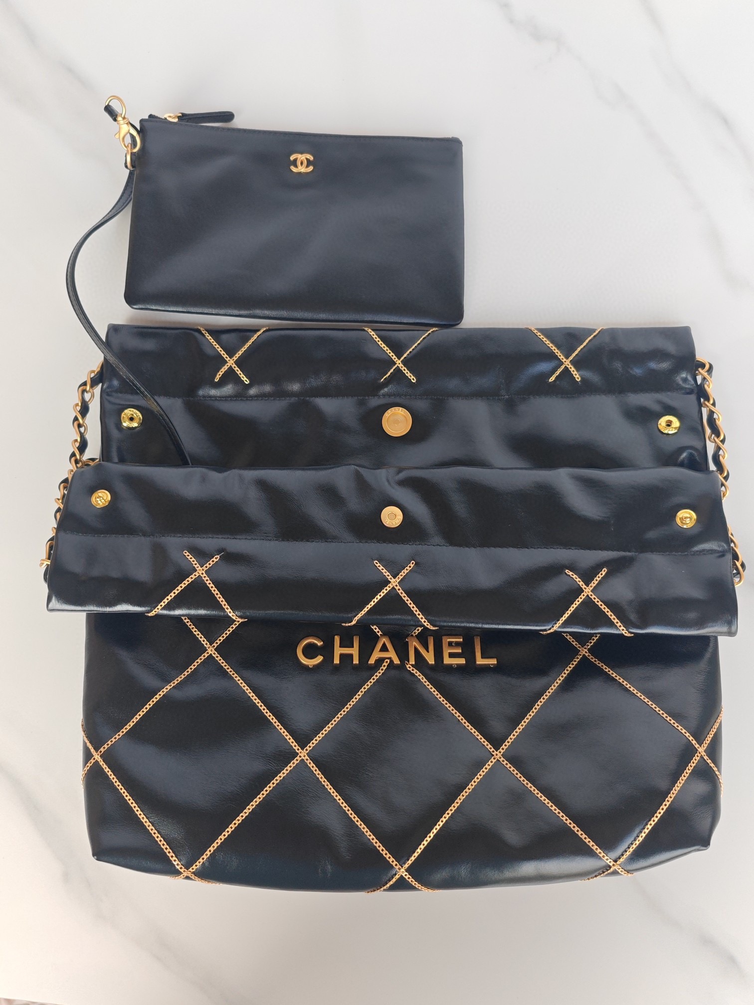 品牌:Chanel型号:AS3260简介:质量,经典之作,华丽与气质的前沿,是你意想不到的尊贵 5