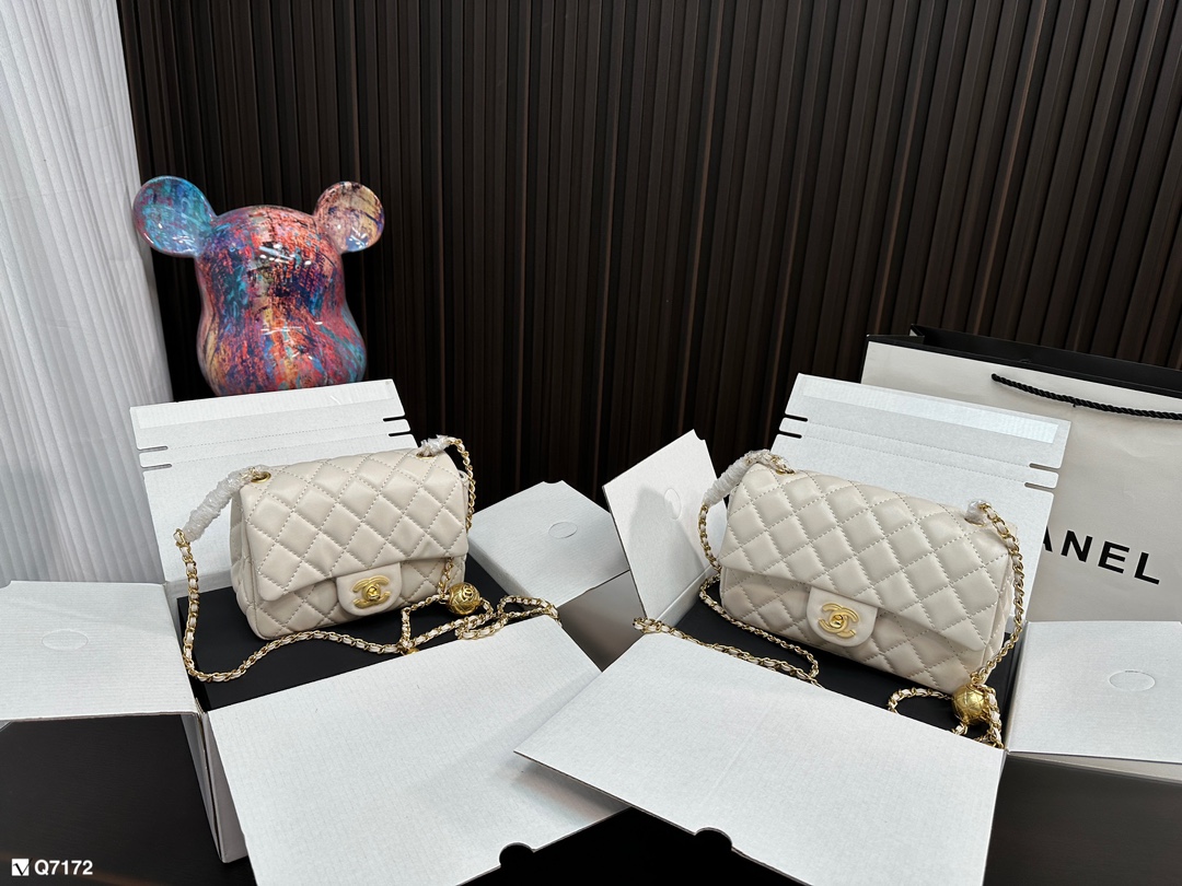 Wholesale Imitation Designer Replicas
 Chanel Crossbody & Shoulder Bags Fashion Chains