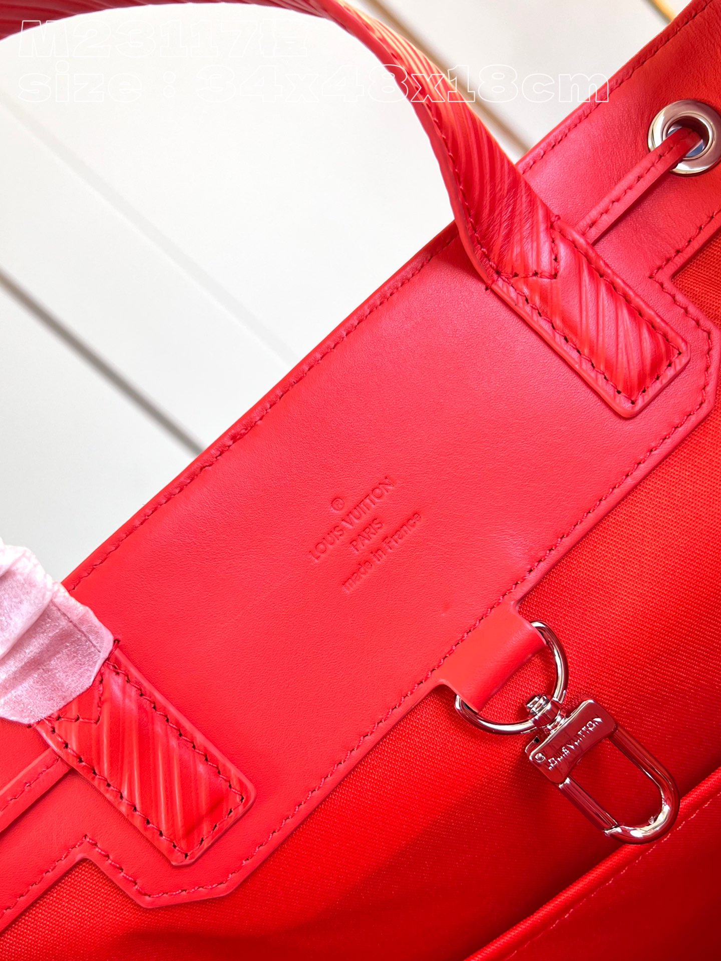 on the shoulder as a tote - Bag 9