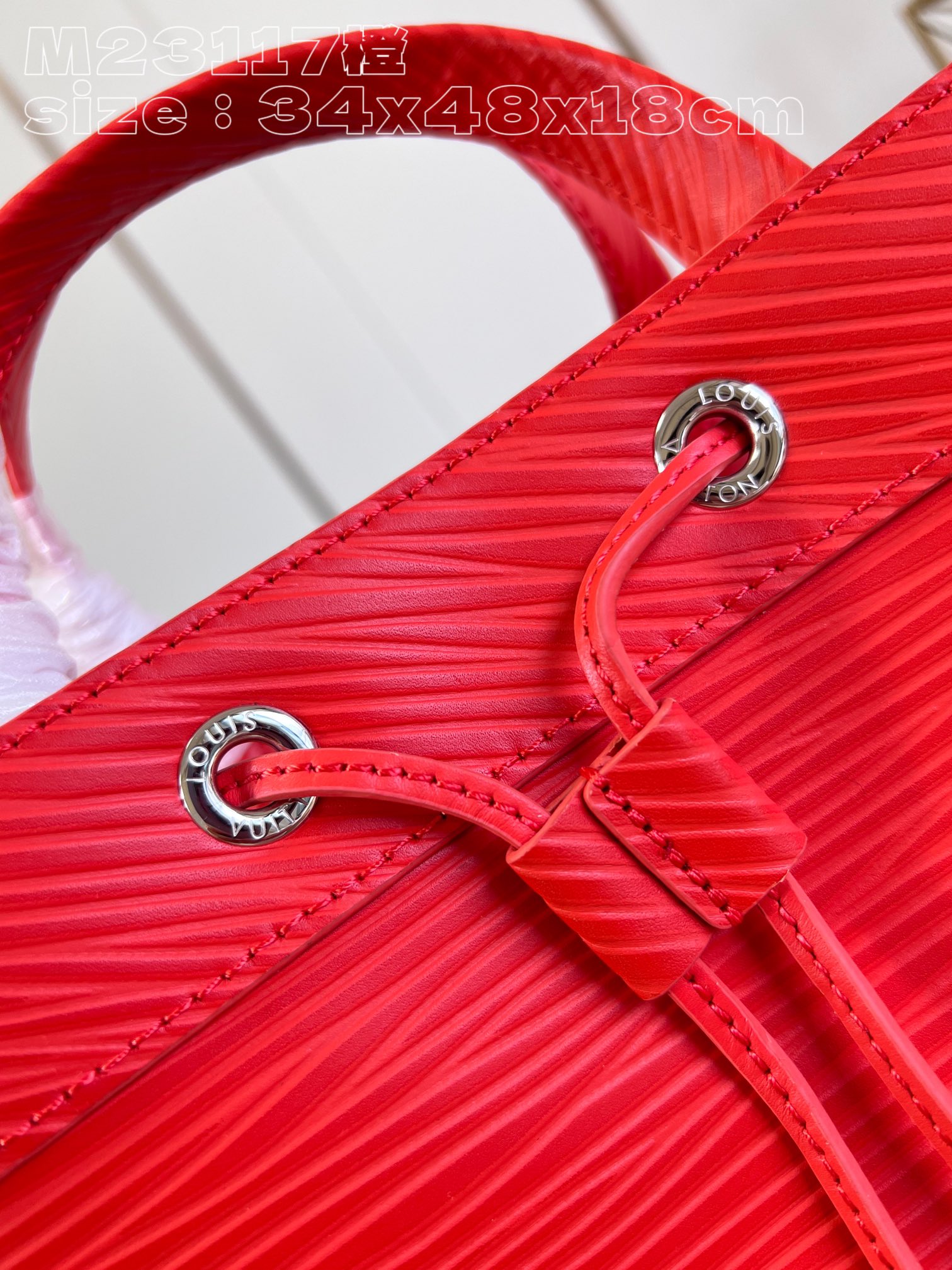 on the shoulder as a tote - Bag 3