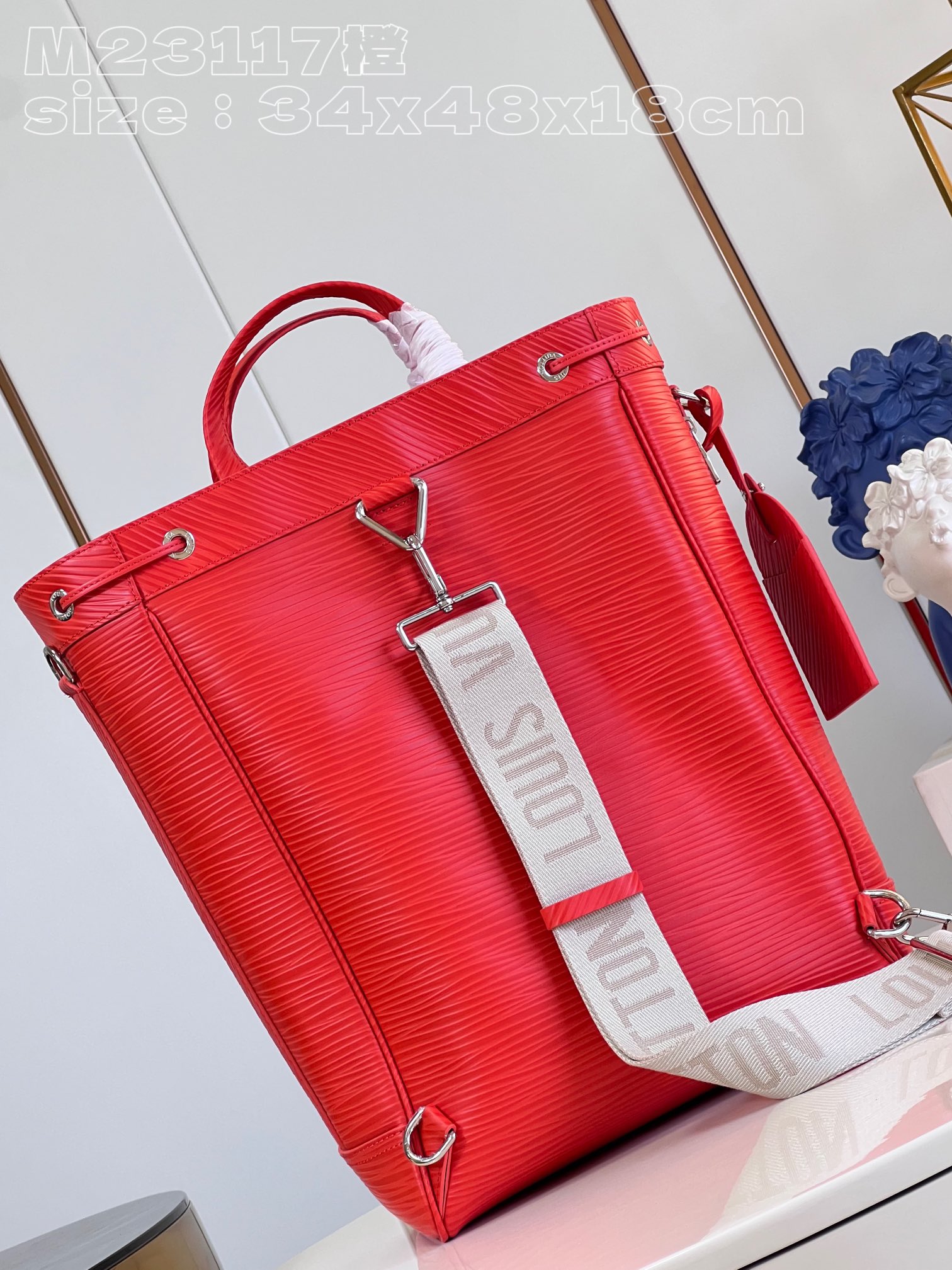 on the shoulder as a tote - Bag 6
