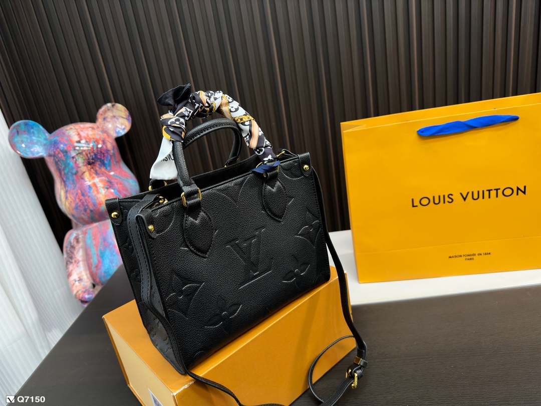 Louis Vuitton Tote Bags