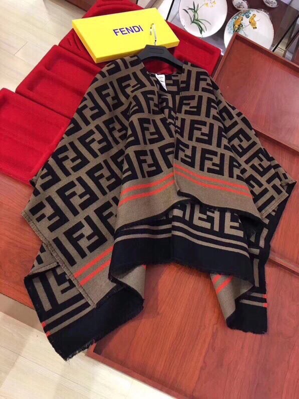 488 Zirconium Special Grant: Fendi Wool Cape with Classic FF Element, Free! - 图片 8