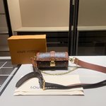 Louis Vuitton LV Papillon Trunk Cylinder & Round Bags Cowhide Chains