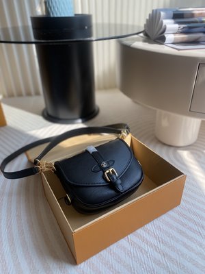 Louis Vuitton LV Saumur Handbags Saddle Bags Black Epi Circle M23469