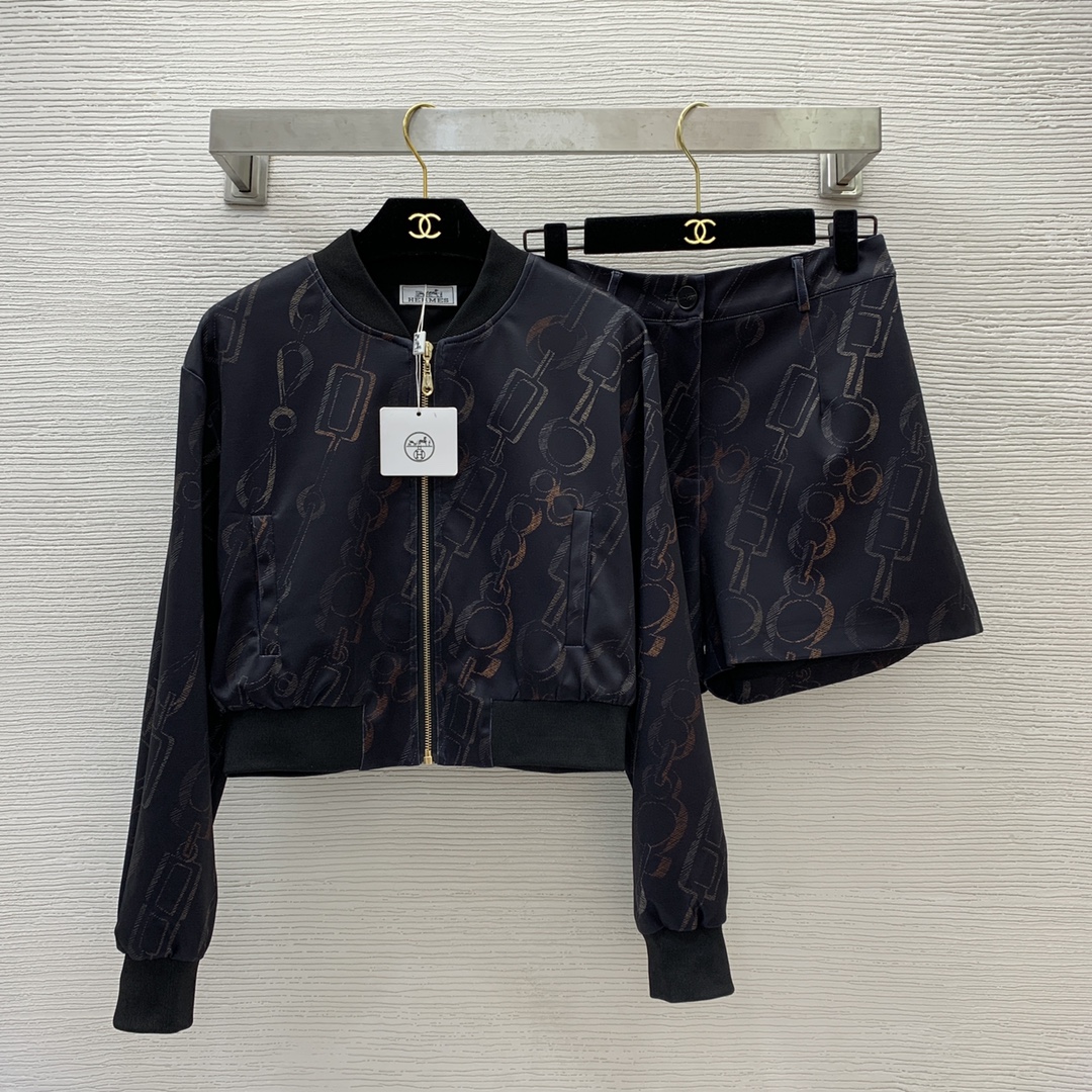 Hermes Clothing Coats & Jackets Shorts Black White Printing Fall/Winter Collection Fashion Chains