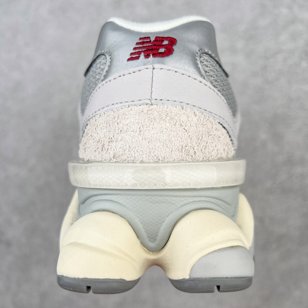 图片[8]-💰270 ＃M纯原 新百伦New Balance NB9060 灰白 U9060LNY 全套原楦原纸板原厂数据开发 进口三明治网面 原装进口翻毛皮料正确绒感卡色 正确中底拉帮中底网布细节 原厂标裁 带紫光防伪 定制后跟透明水晶模块 冲裁组合 大底贴合程度胶水上色把控完美 整洁度挑战全网艺术家 多道序QC把关品质完善 匠心打造 耗时两个月开发完成 工艺极其复杂难度可想而知 新开独立私模大底 全网唯一正确六层组合大底 高端零售专供产物 Size：36 37 37.5 38 38.5 39 40 40.5 41 42 42.5 43 44 45.5 编码：by3936040-运动鞋