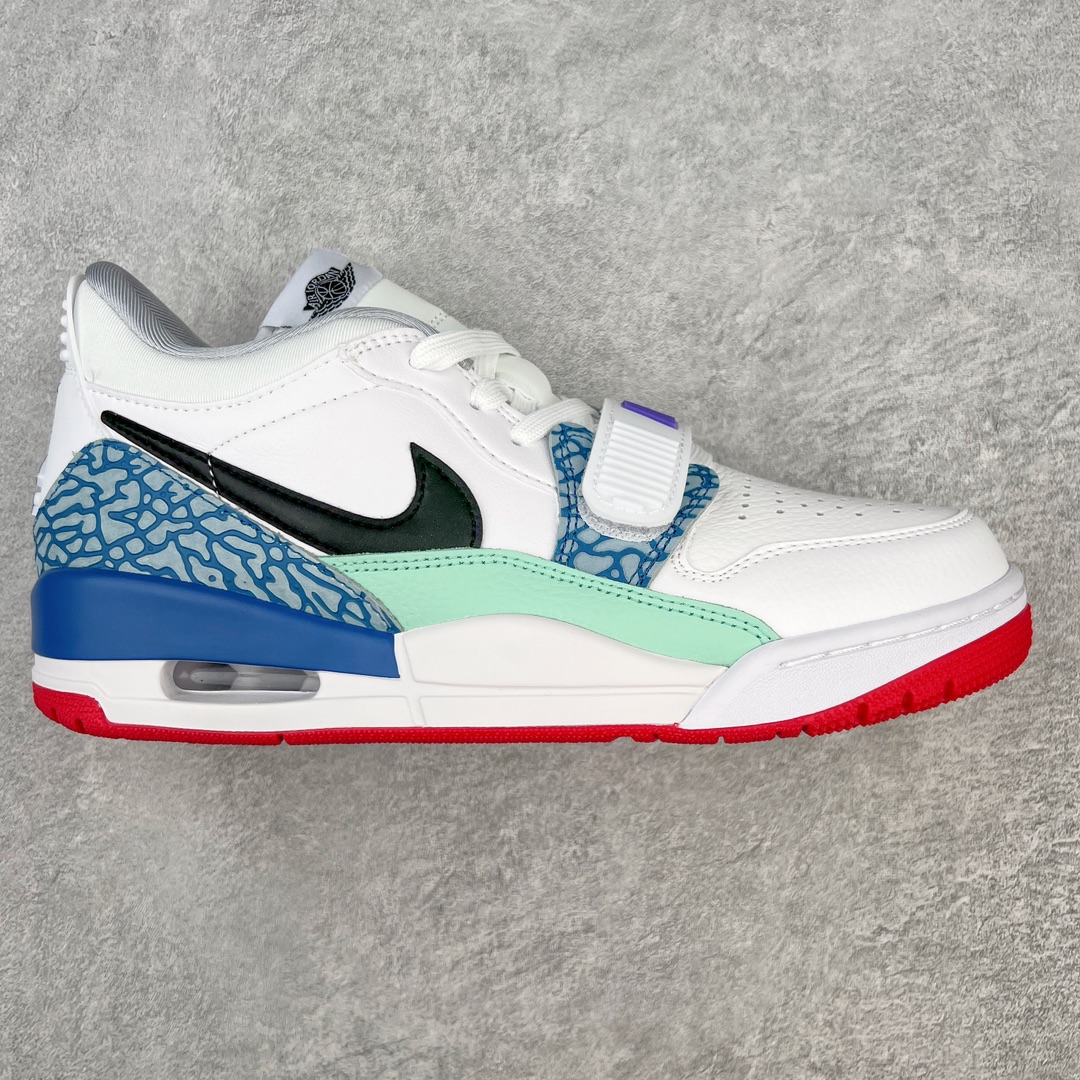 图片[5]-＃KZ神版 Air Jordan Legacy AJ312 复古篮球鞋 市场最强独一档产物 全套原纸板楦头开发 原厂大底磨具加持立体防滑纹理 原档数据后跟TPU子母扣魔术贴 原装可视Air Sole气垫 原汁原味最完美的312代版型 唯一正确鞋头趴度弧度高度鞋身腰线 进口港宝加持 后跟自然饱满 全鞋荧光划线卡点 追求极致完美 每一双都是工艺品 多重QC质检 超越公司货的品控标准 实实在在的免检产品 鞋身采用了皮革材质打造 横跨鞋面的魔术贴十分吸睛 侧面的Swoosh Logo的一部分被鞋面遮挡了一部分 颇具玩味 魔术贴上标有NK标识 而鞋舌上是Jordan的经典红色飞翼Logo 后跟和鞋底均采用了AJ3的设计 后跟上同样也使用了经典的爆裂纹图案 尺码：36 36.5 37.5 38 38.5 39 40 40.5 41 42 42.5 43 44 44.5 45 46 47.5-选品中心